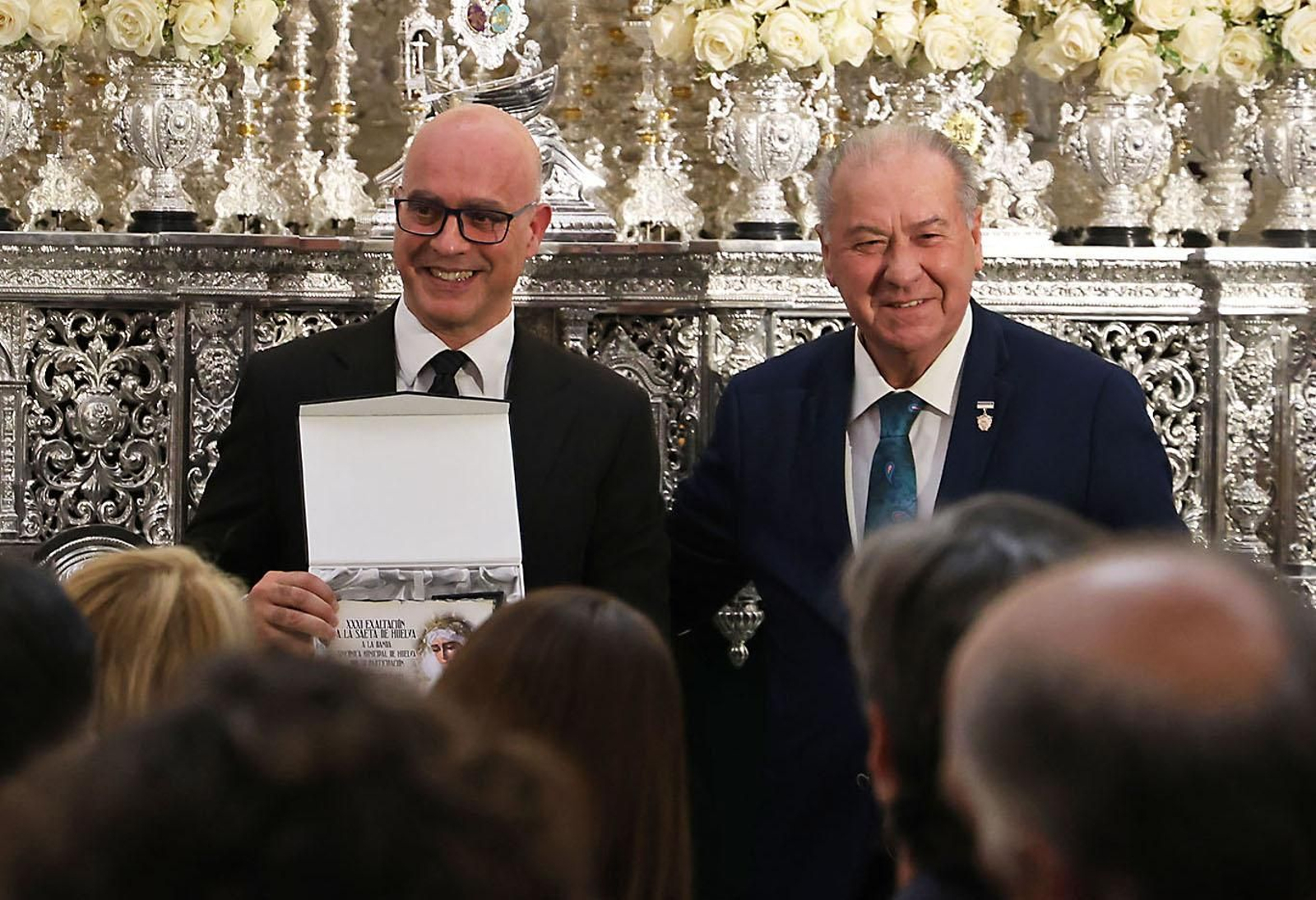 Imágenes del ambiente en la Exaltación a la Saeta de Huelva