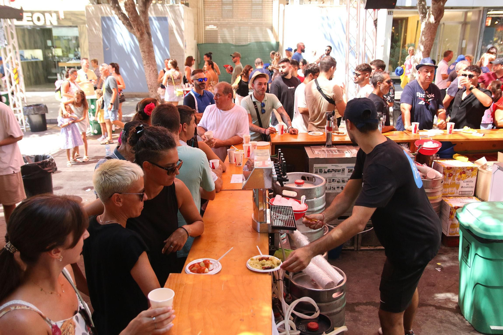 Las imágenes del segundo día de feria del mediodía