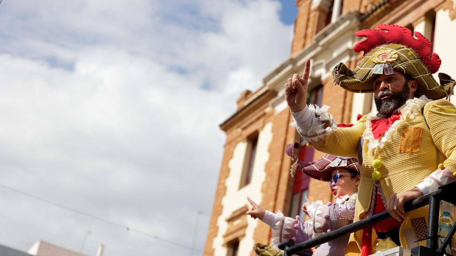 Las mejores imágenes del primer domingo de Carnaval de Cádiz
