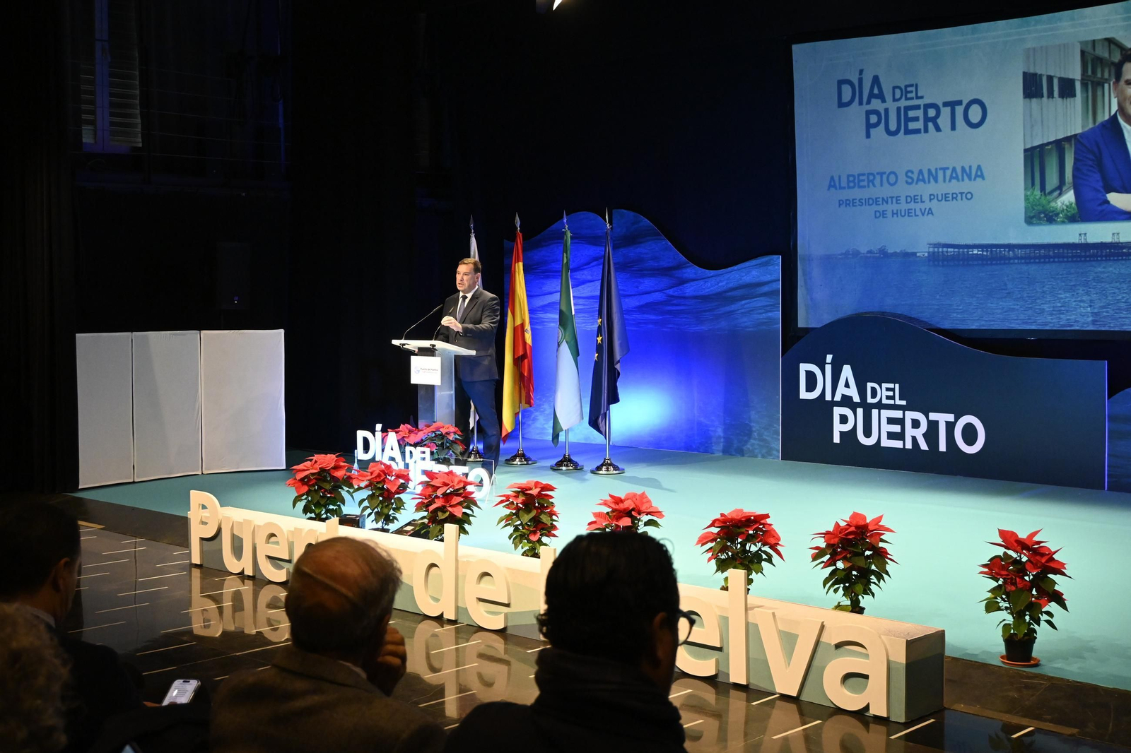 Imágenes del acto de celebración del Día del Puerto, en Huelva