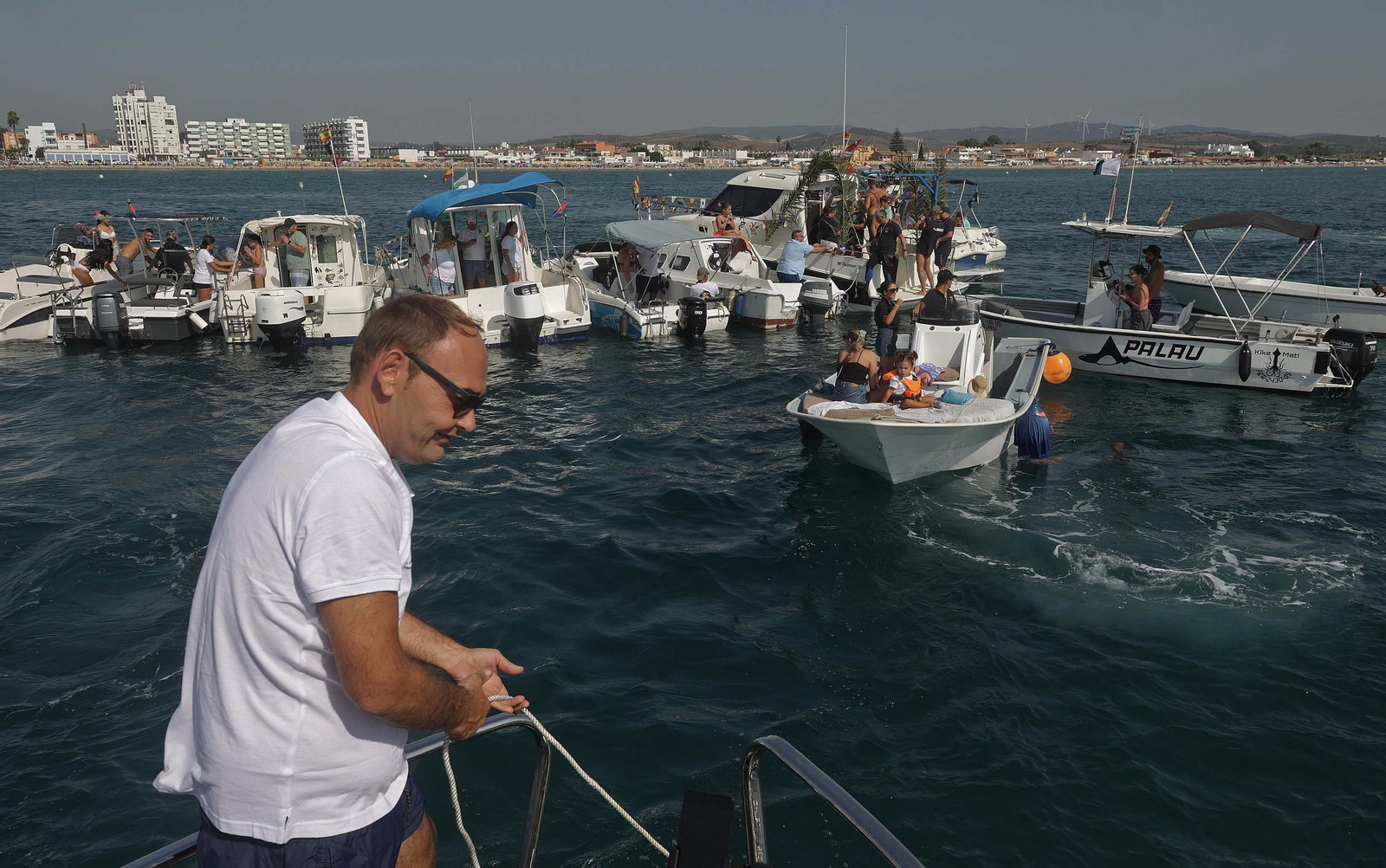 Las mejores fotos de la romería marítima de la Virgen de la Palma de Algeciras 2025