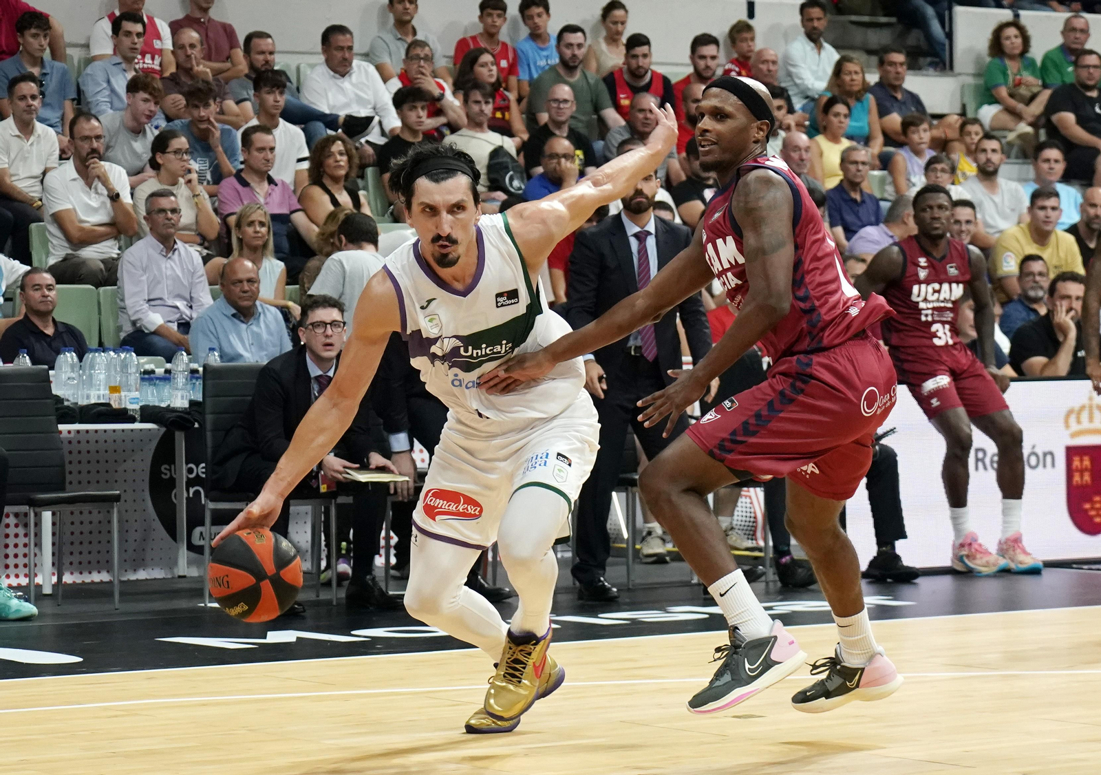 Djedovic, durante el UCAM-Unicaja