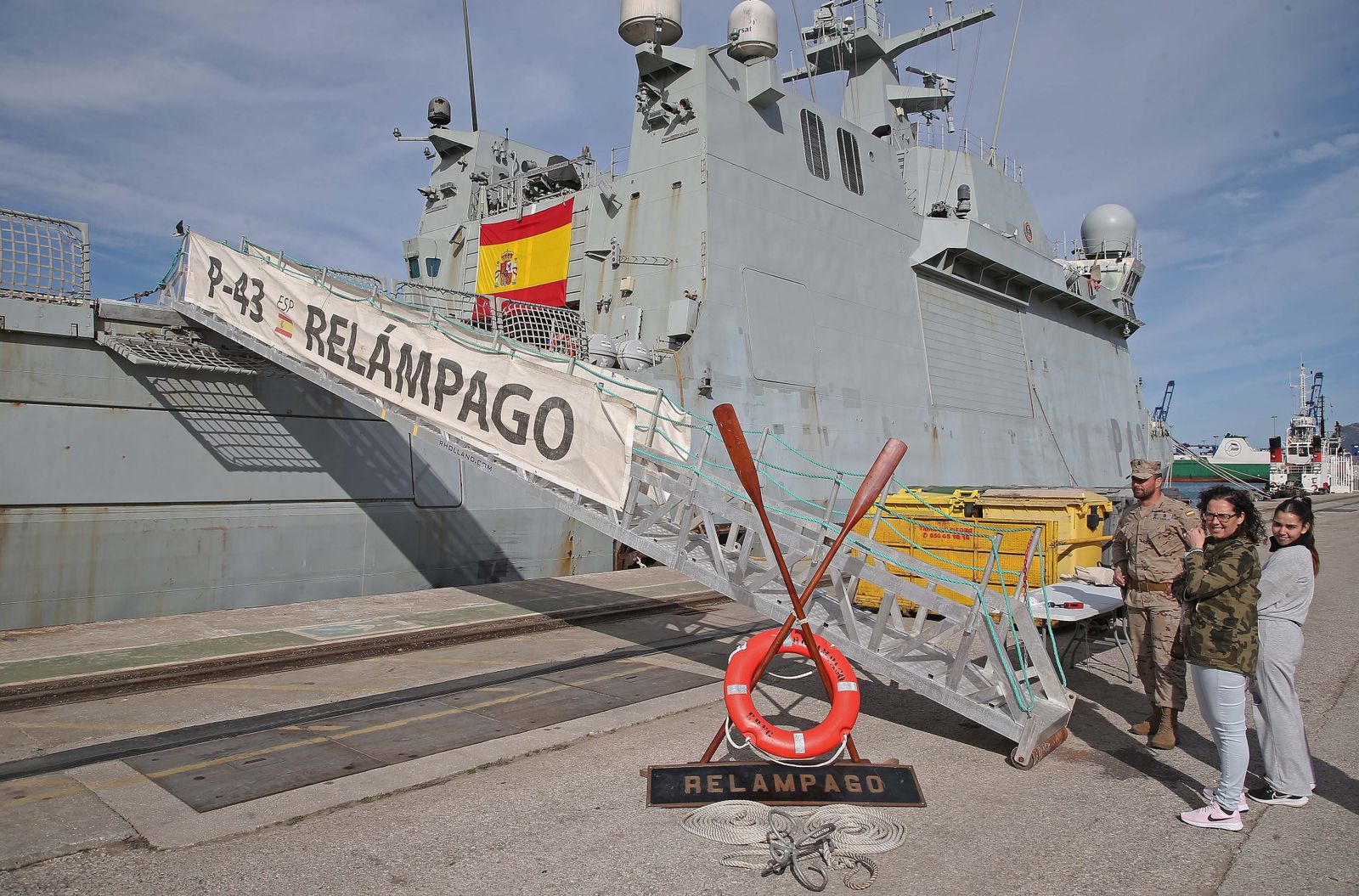 Fotos del Buque de Acción Marítima 'Relámpago' de la Armada Española en Algeciras