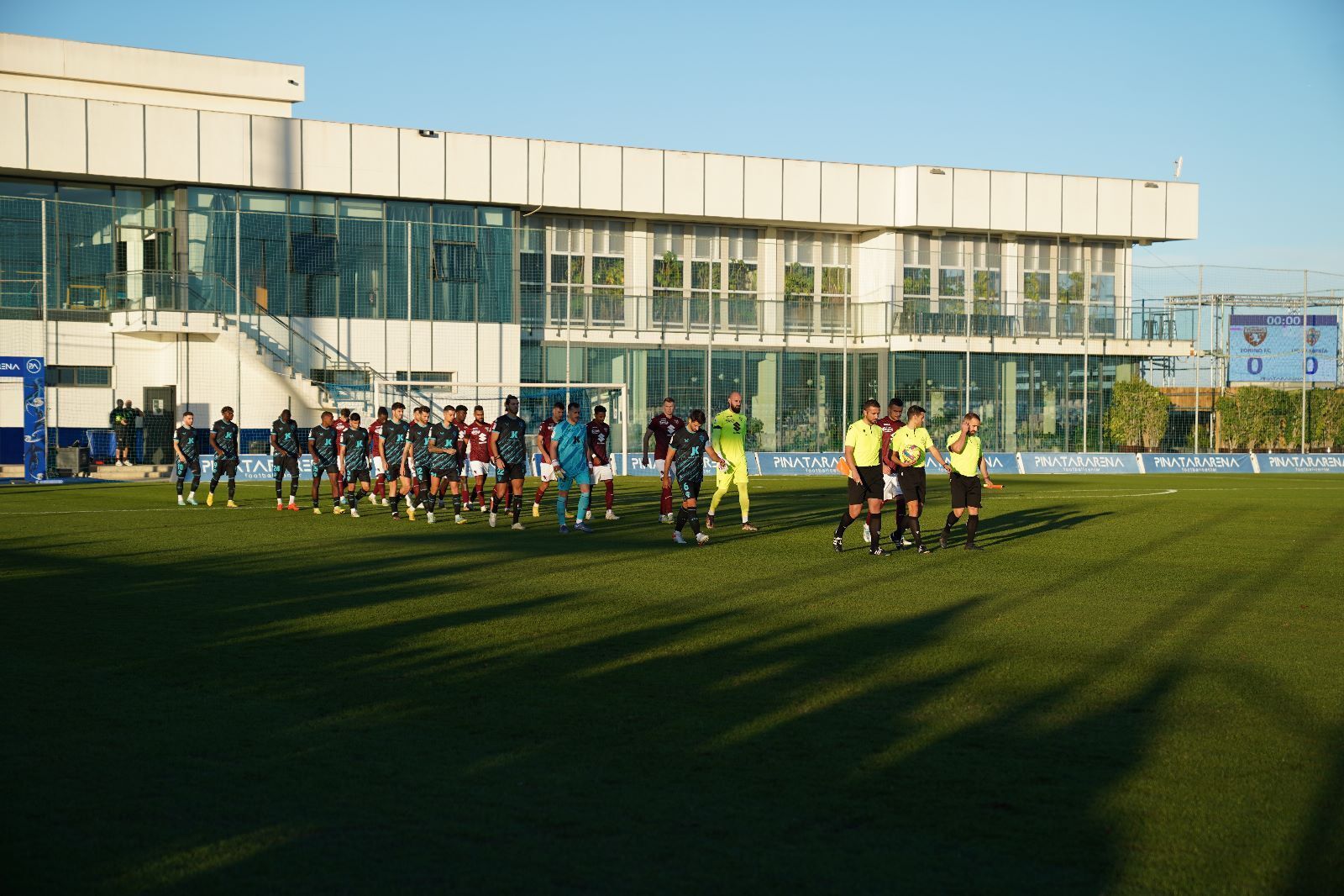 Las fotos del primer encuentro de la historia del Almería ante un rival italiano
