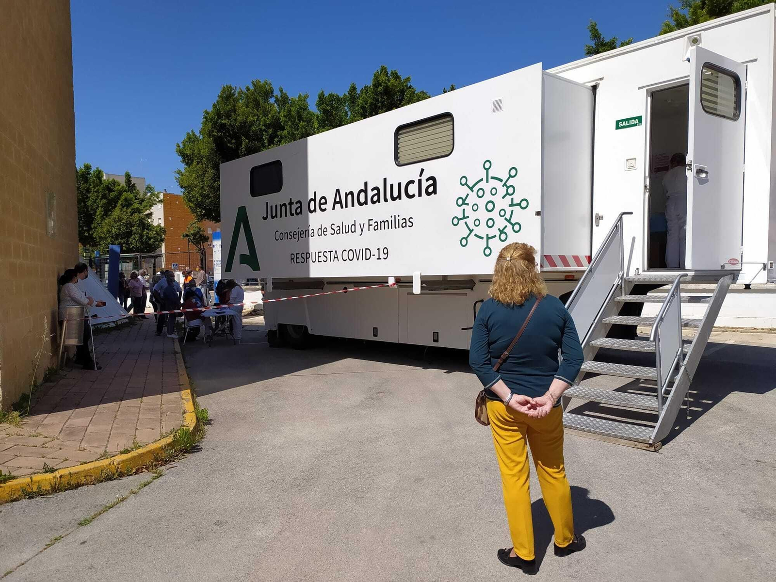 Autobús covid instalado en las instalaciones del vivero de empresas para vacunar.