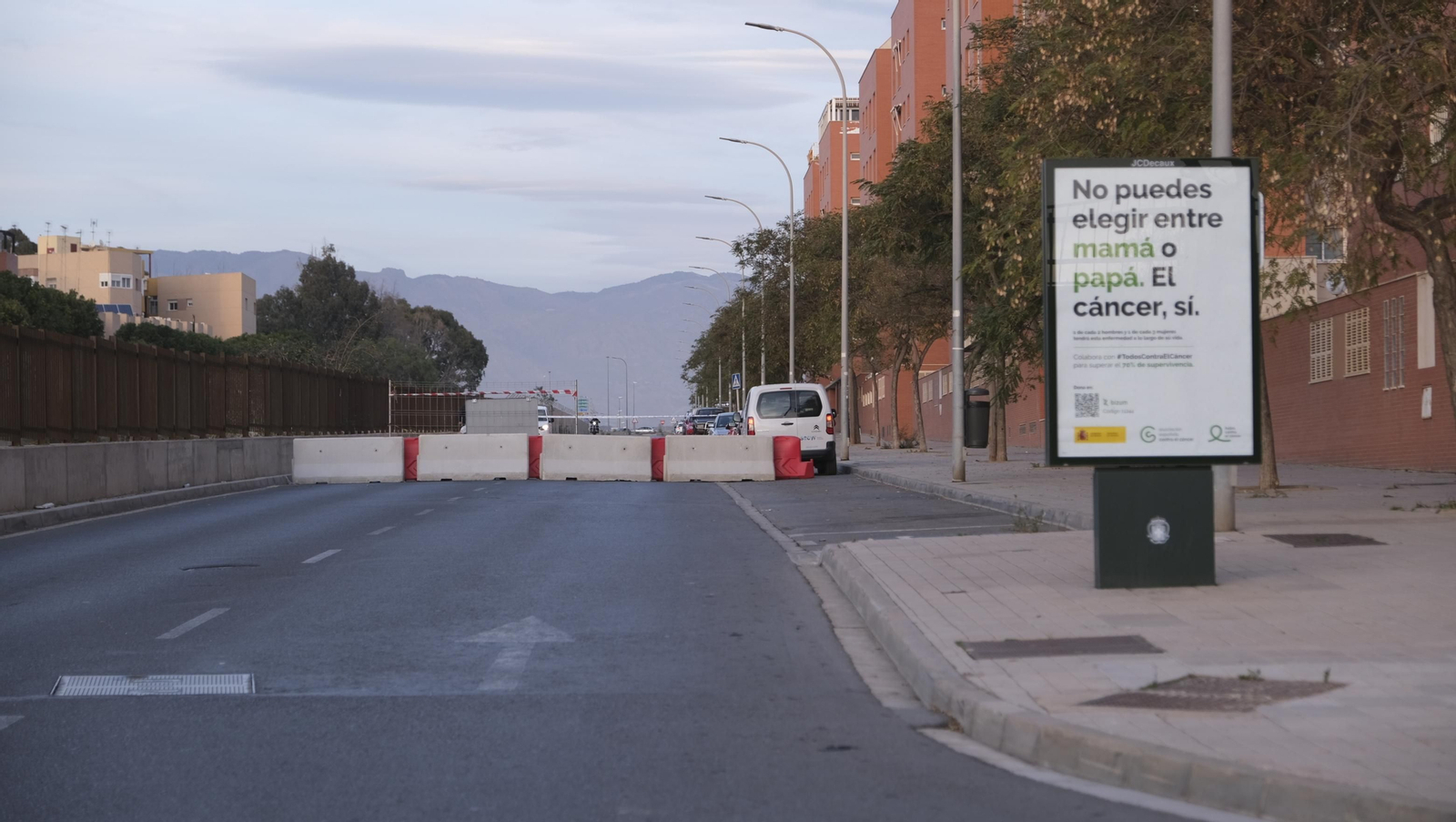 Imágenes del desmantelamiento del puente de Los Molinos, para el soterramiento del AVE