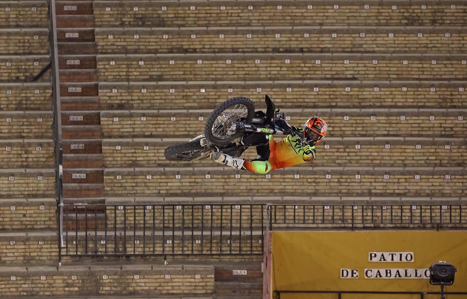 Imágenes del Freestyle Motocross Over Limits en Algeciras