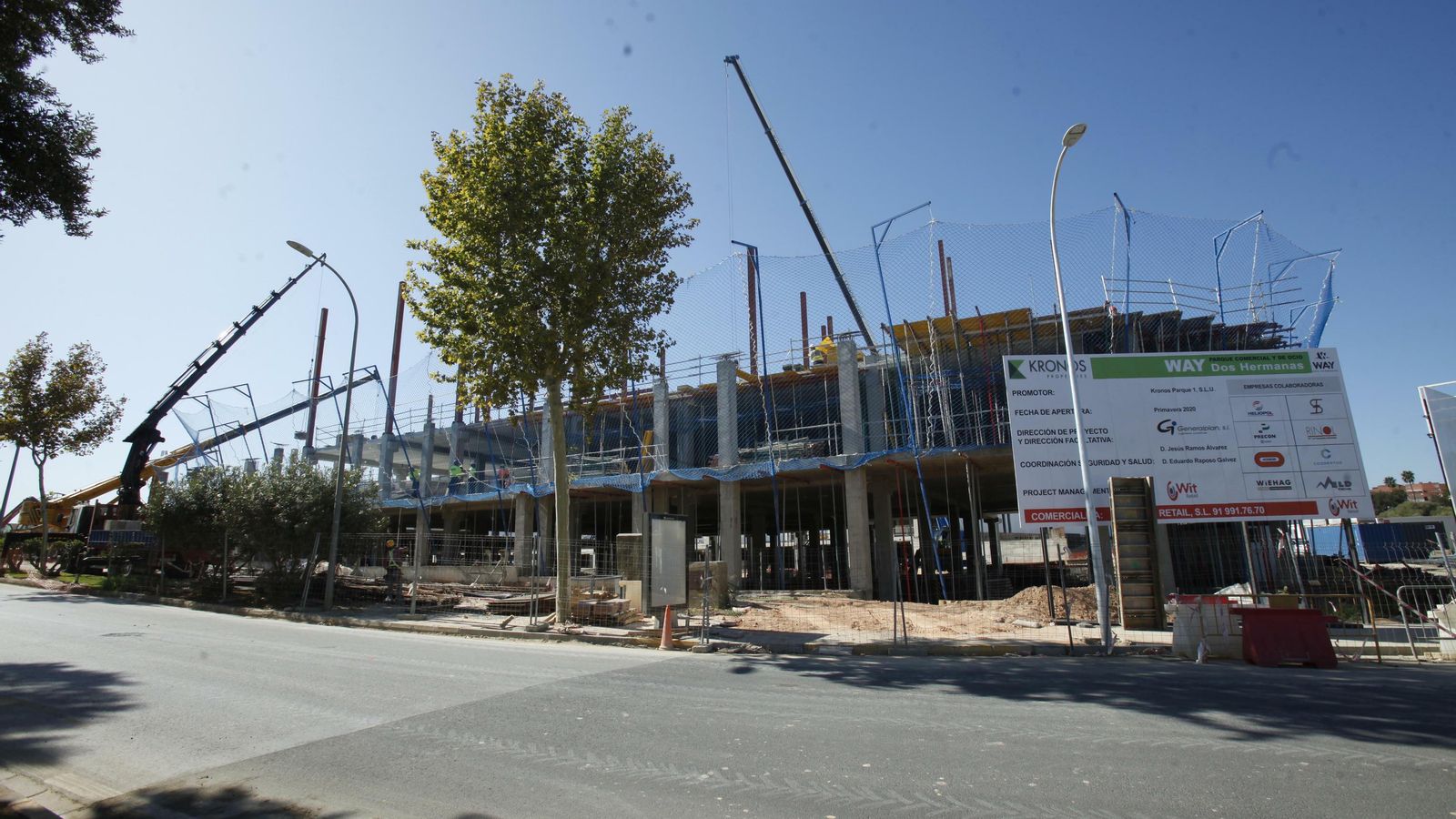 Obras en el centro comercial Way, en Dos Hermanas.