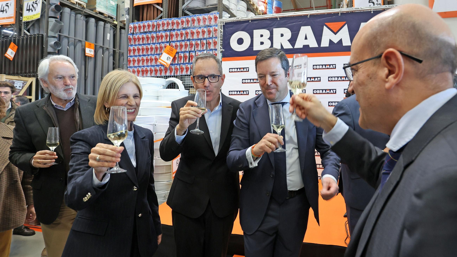 Imágenes de la inauguración de Obramat en Jerez