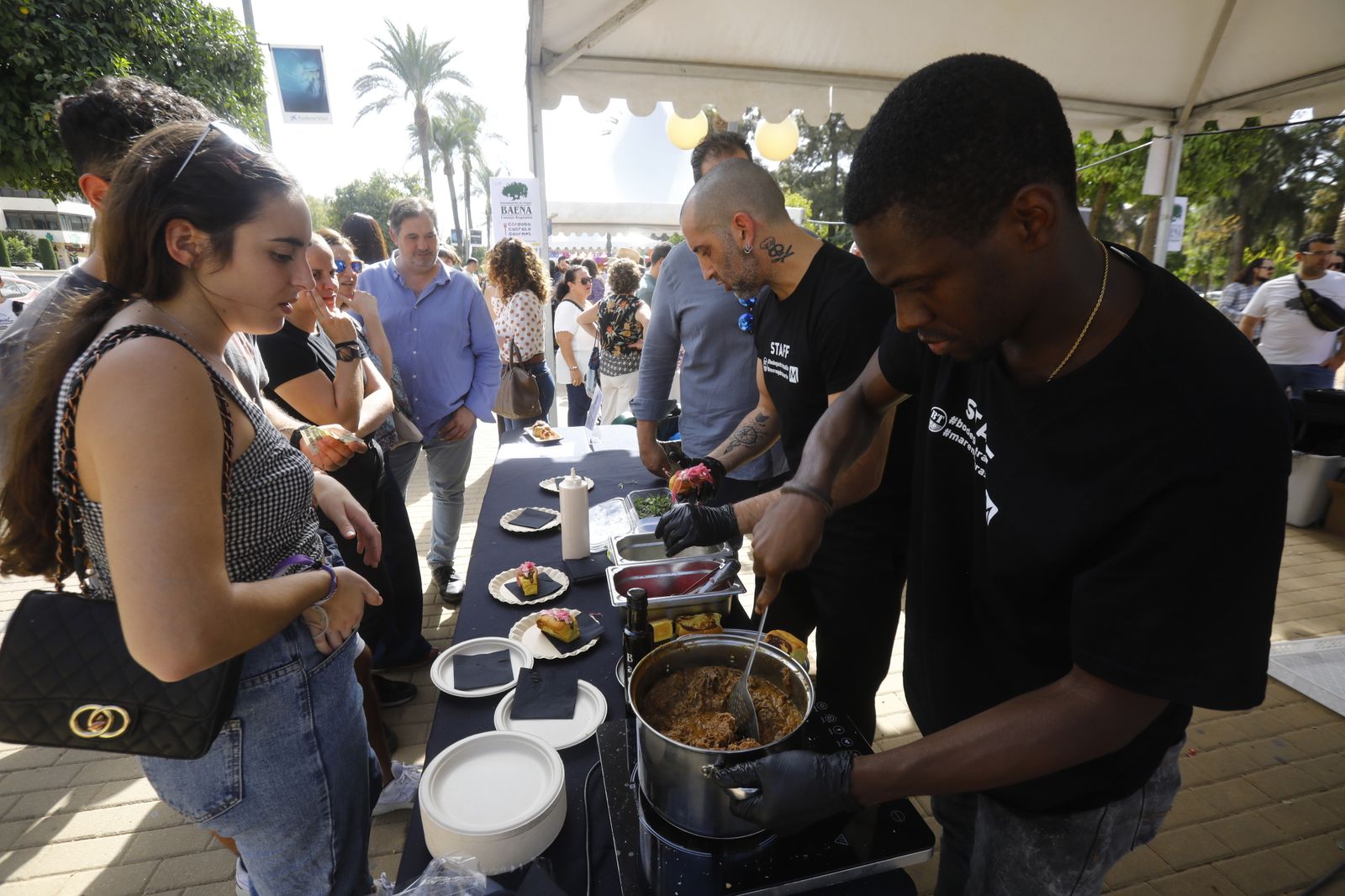 Las tapas del Córdoba Califato Gourmet en el Paseo de la Victoria, en imágenes