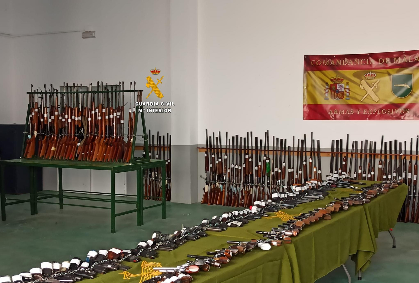 Exposición de las armas que irán a subasta.