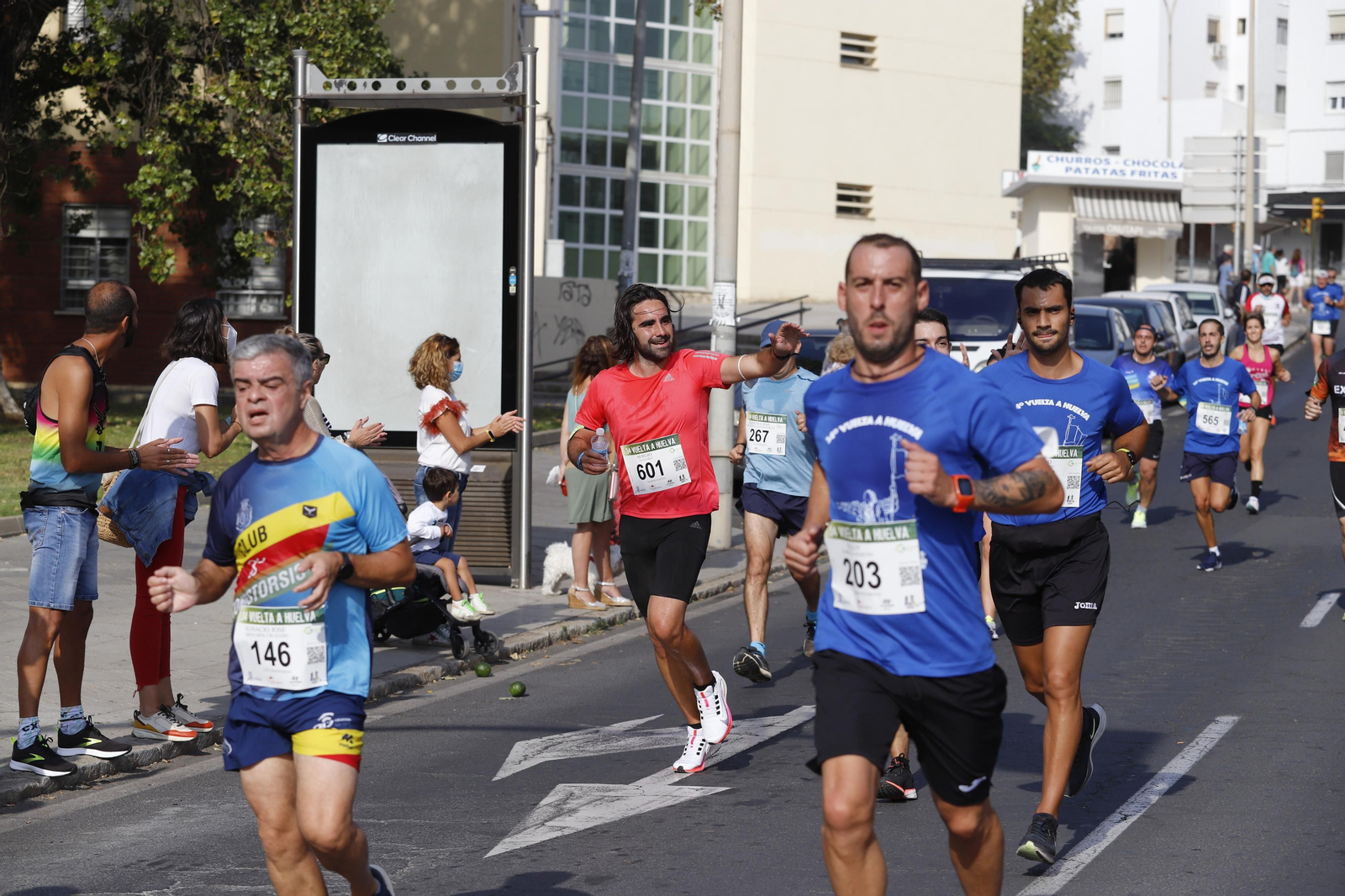 Las imágenes de la vuelta a Huelva de atletismo