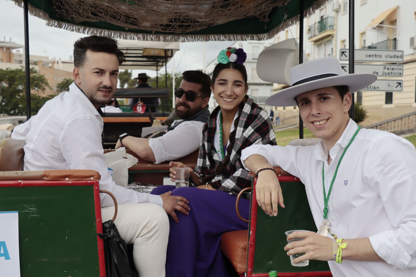 Imágenes de los carros de la Hermandad del Rocío de Huelva