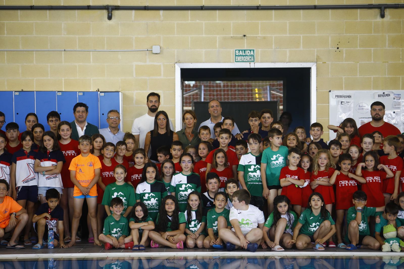 El homenaje de Córdoba a los nadadores Rafa Muñoz y Belén Domenech, en imágenes