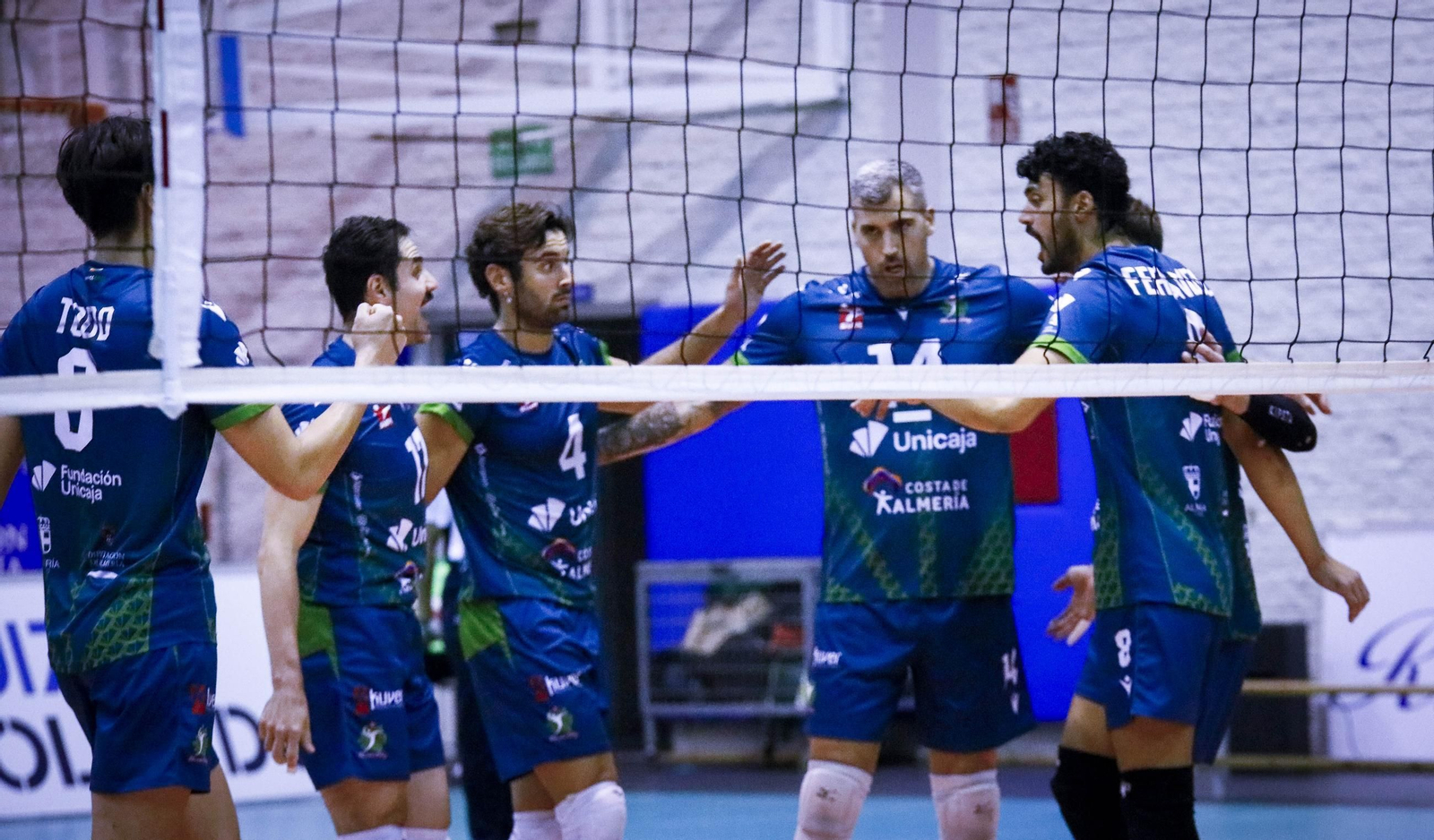 Unicaja Costa de Almería-Arenal Emeve de la Superliga, en imágenes