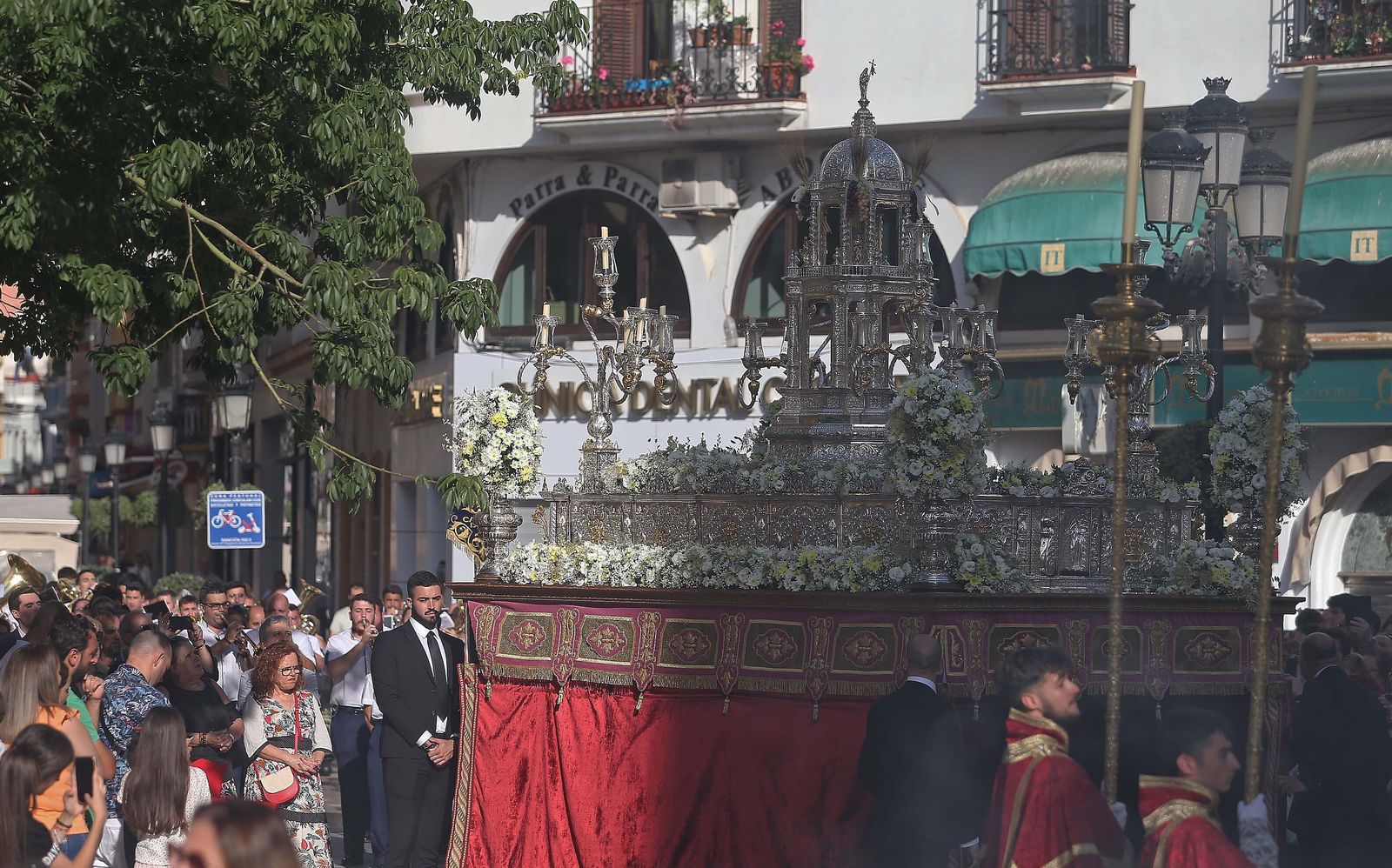 Las imágenes de la celebración del Corpus Christi en La Línea