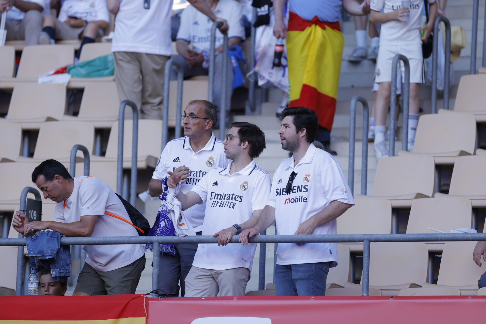 Búscate en las fotos de la final de la Copa del Rey entre el Madrid y el Osasuna
