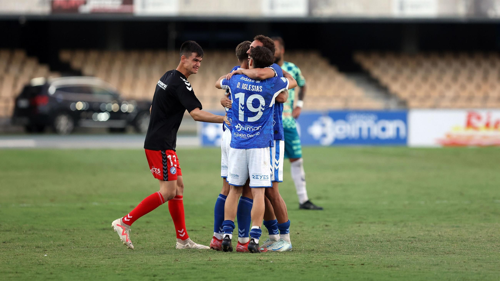 Imágenes del Xerez DFC contra el Yeclano Deportivo en Chapín