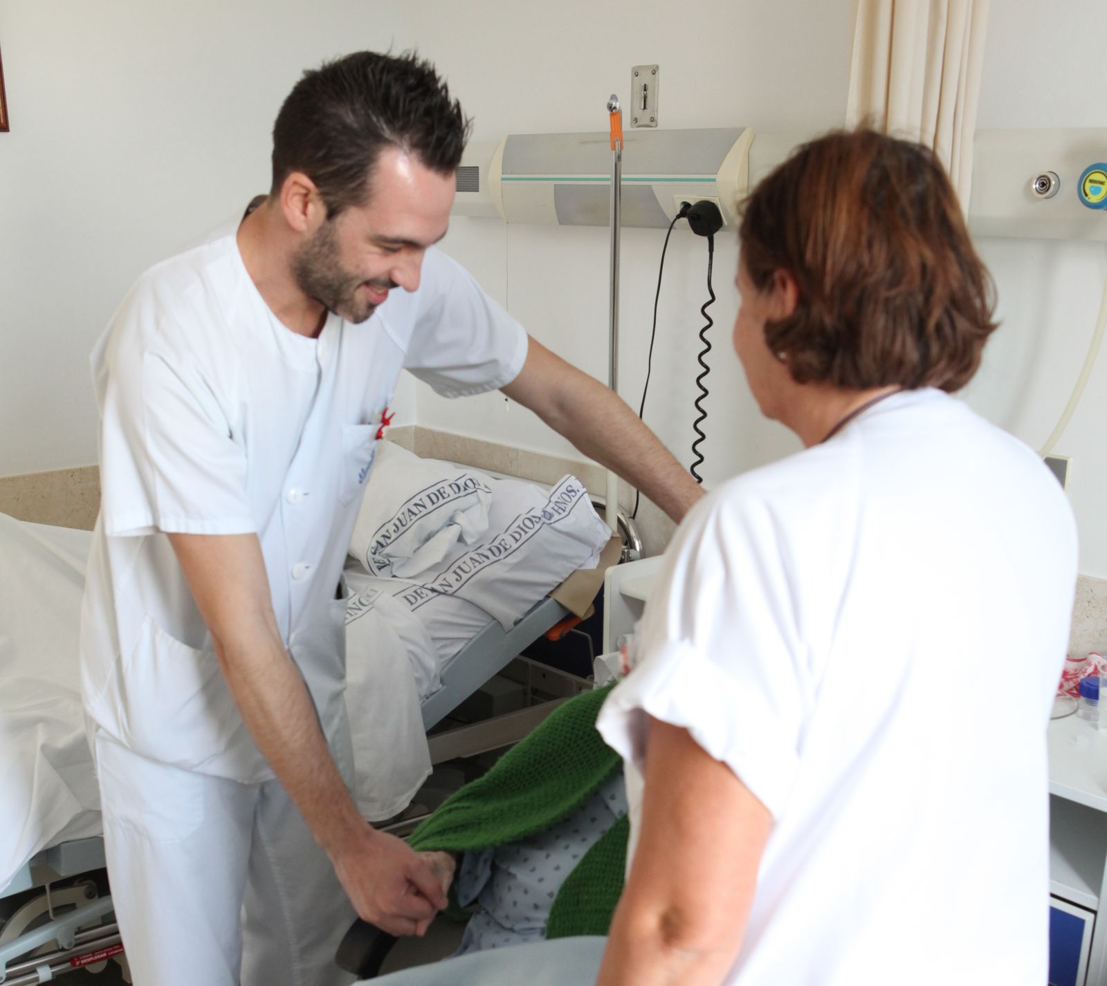 La asistencia a estos pacientes requiere de una coordinación específica con otros niveles asistenciales.