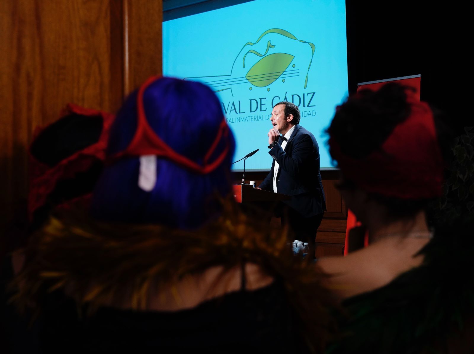 Las imágenes de la presentación de la candidatura del Carnaval de Cádiz a Patrimonio Cultural Inmaterial de la Humanidad.