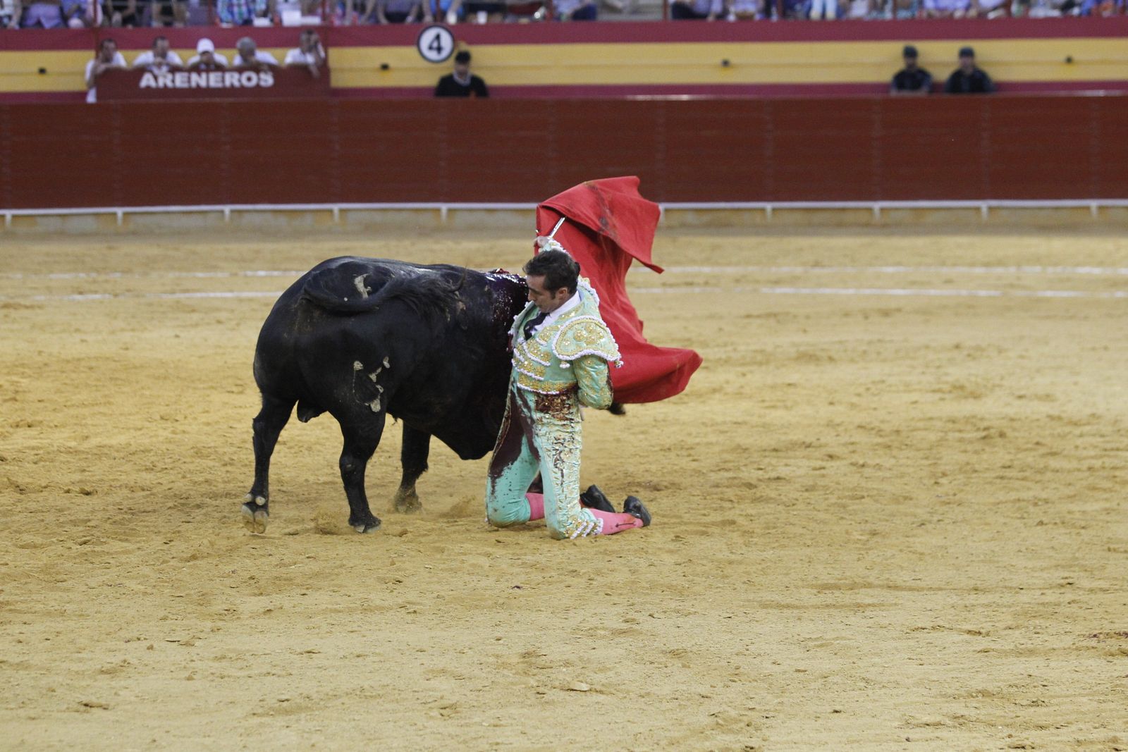 Fotogalería corrida de toros Roquetas de Mar. El Fandi, Castella, Cayetano.