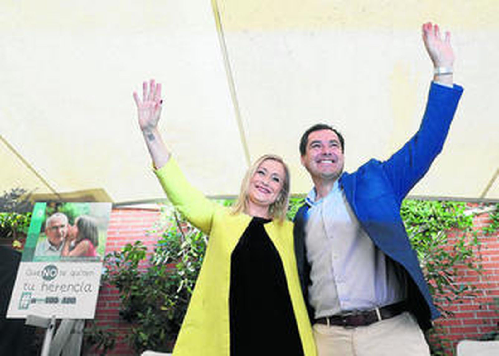 Los líderes del PP, Cristina Cifuentes y Juanma Moreno, ayer durante el encuentro "Que no te quiten tu herencia".