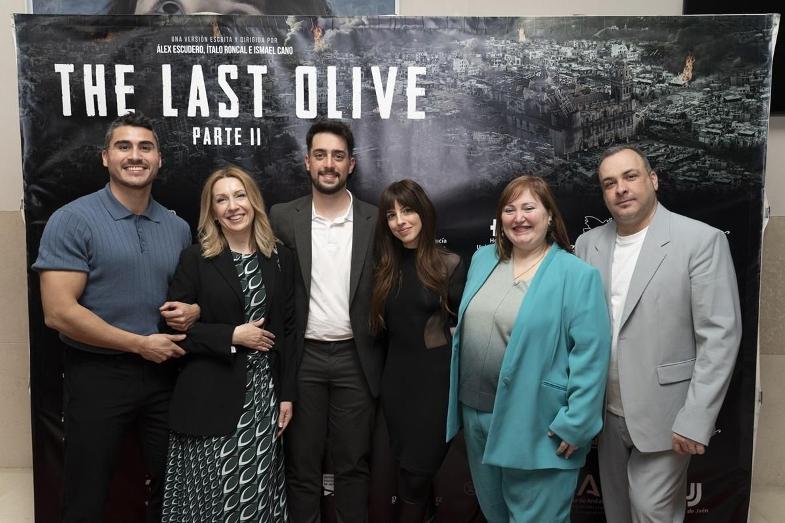 Imágenes de una noche para el recuerdo: así fue la premier de The Last Olive