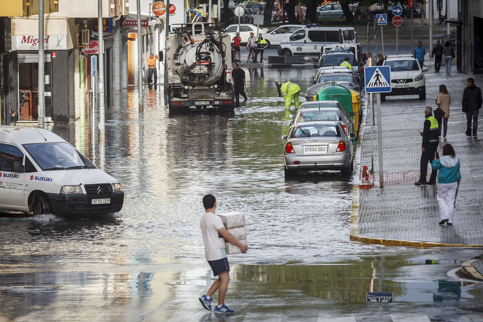 Los efectos de la tromba de agua en Cádiz