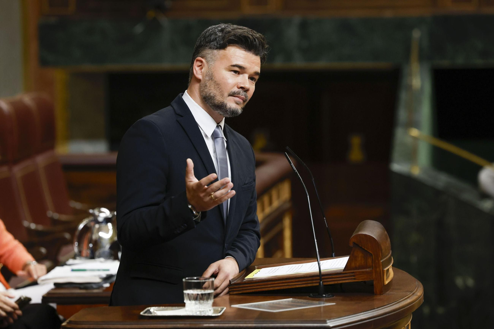 El portavoz de ERC, Gabriel Rufián, se dirige al líder del PP, Alberto Núñez Feijóo, este miércoles. El portavoz de ERC, Gabriel Rufián, se dirige al líder del PP, Alberto Núñez Feijóo, este miércoles.