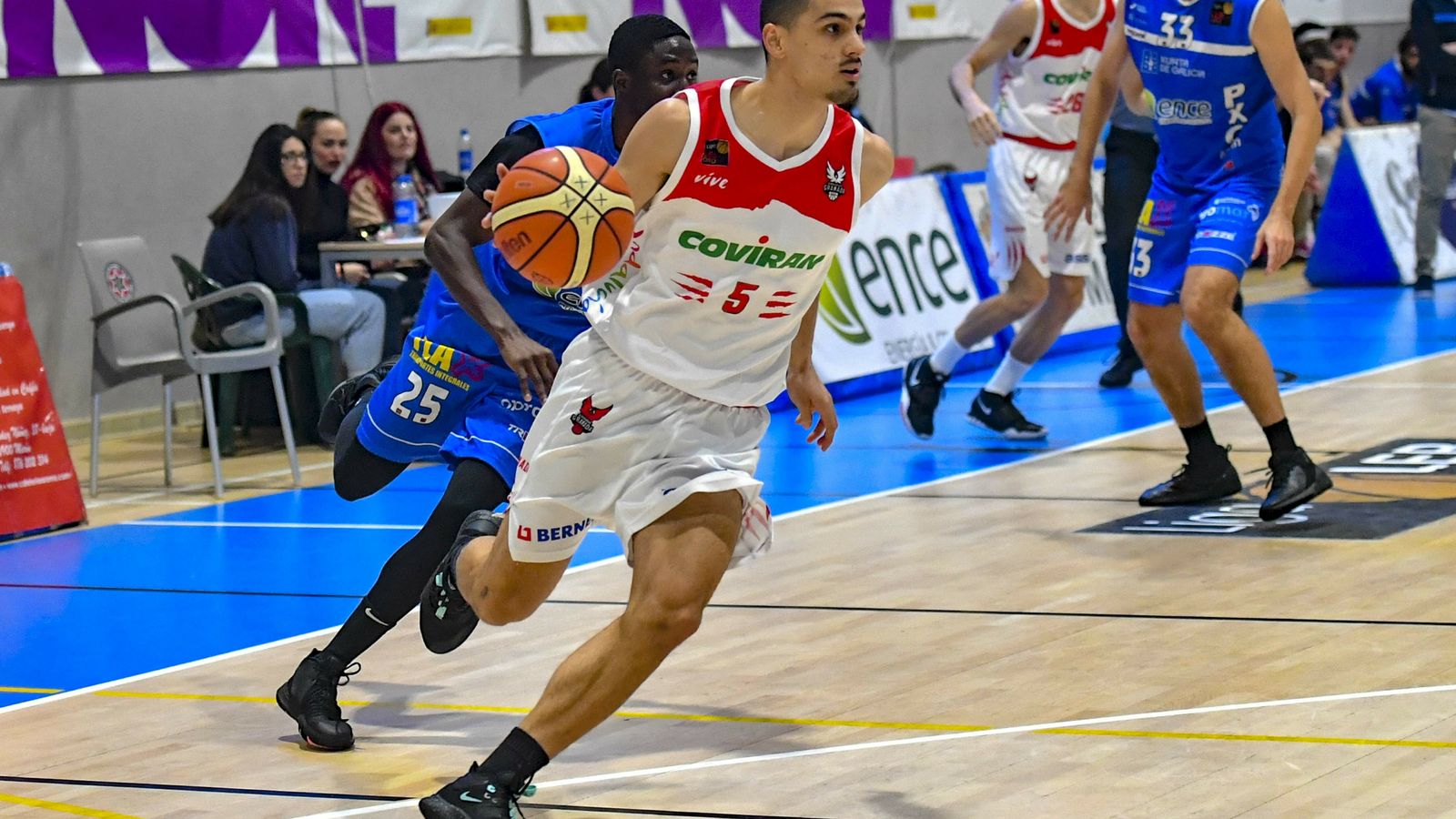 Carlos Corts, en labores de dirección