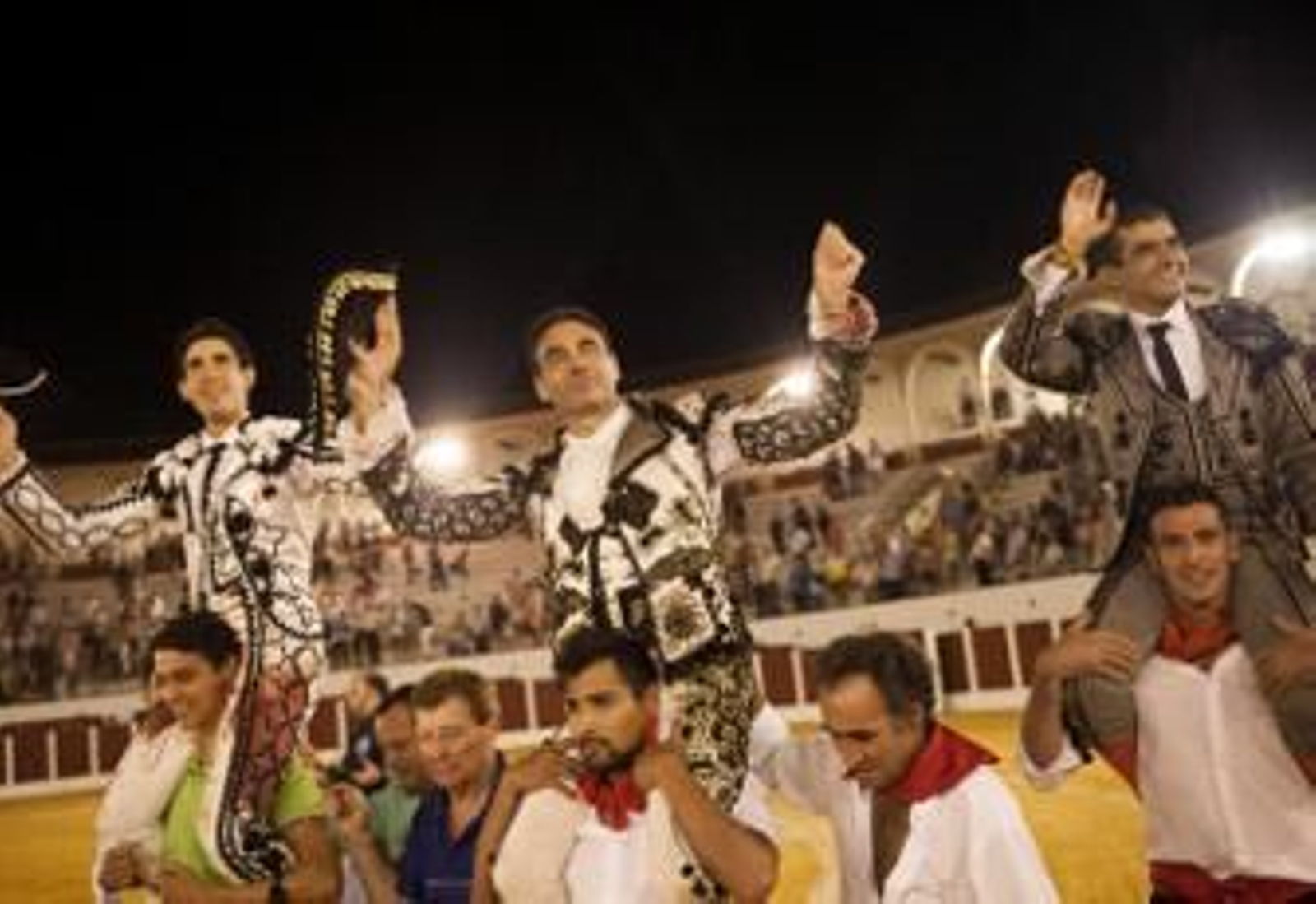 Ponce, Adame y Fortes, a hombros en la Goyesca de Antequera