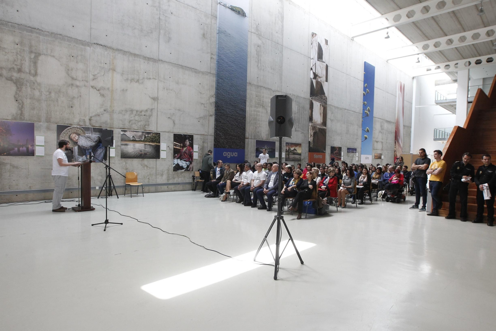 Fotos mural reivindicativo enfermedades raras Universidad de Almería-UAL