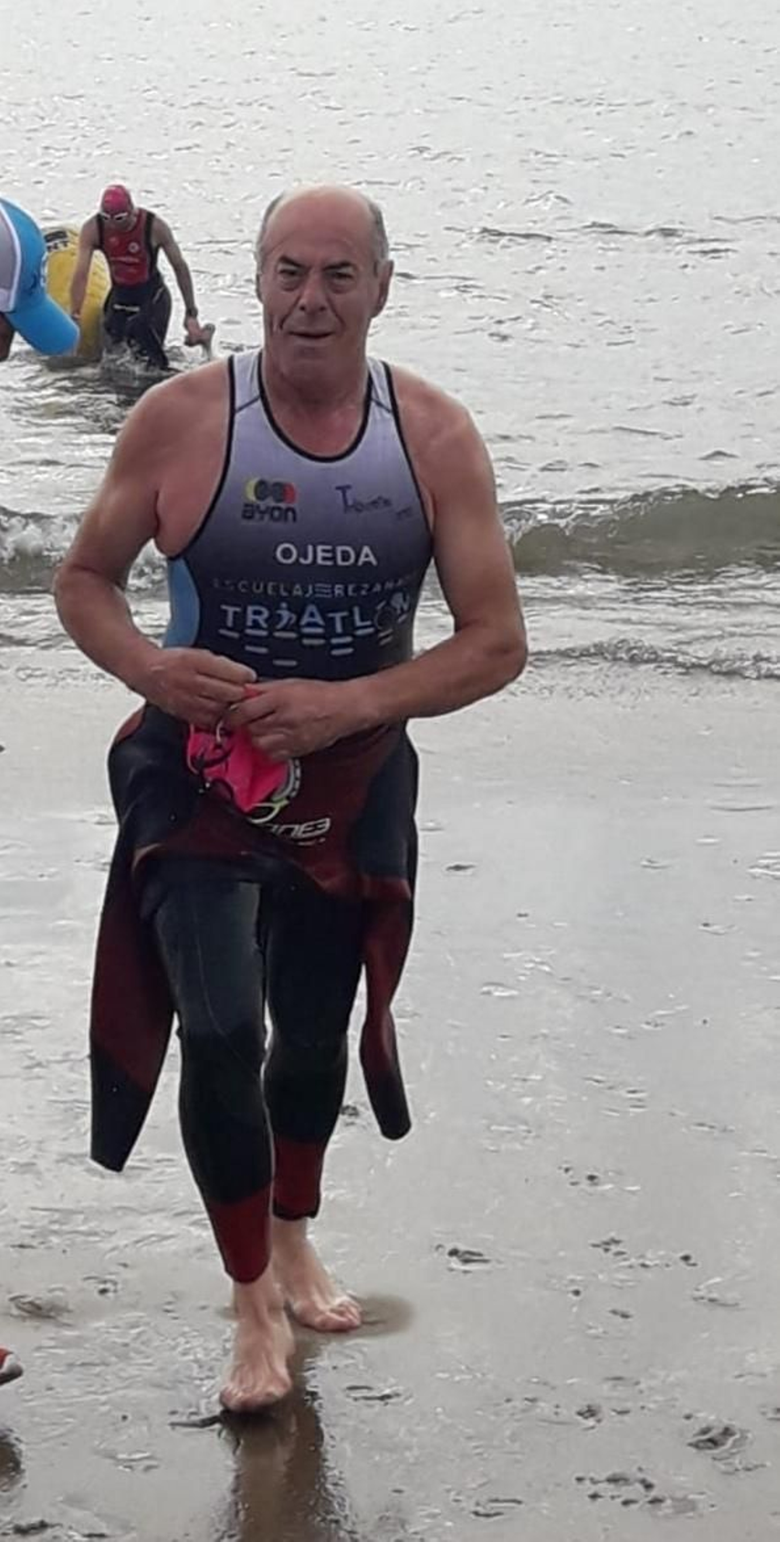 Antonio Ojeda, tras completar un sector de natación.