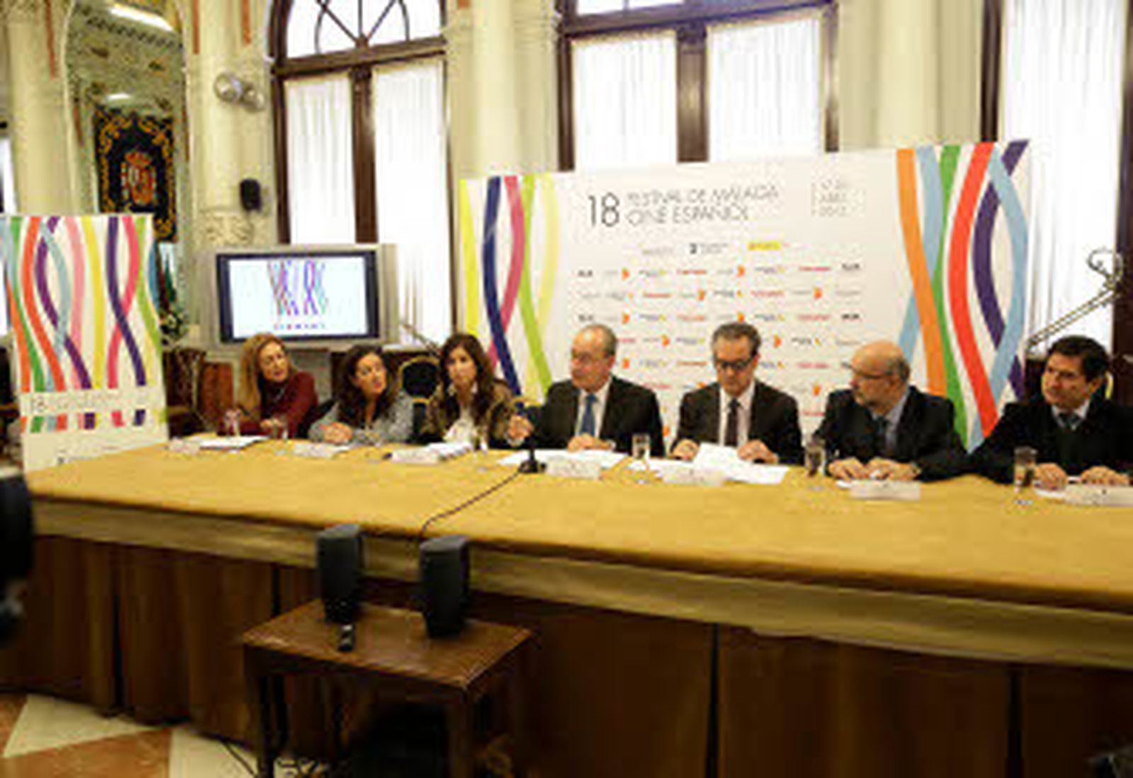 El cartel del Festival de Cine hace un guiño al folclore con las cintas de los sombreros de verdiales