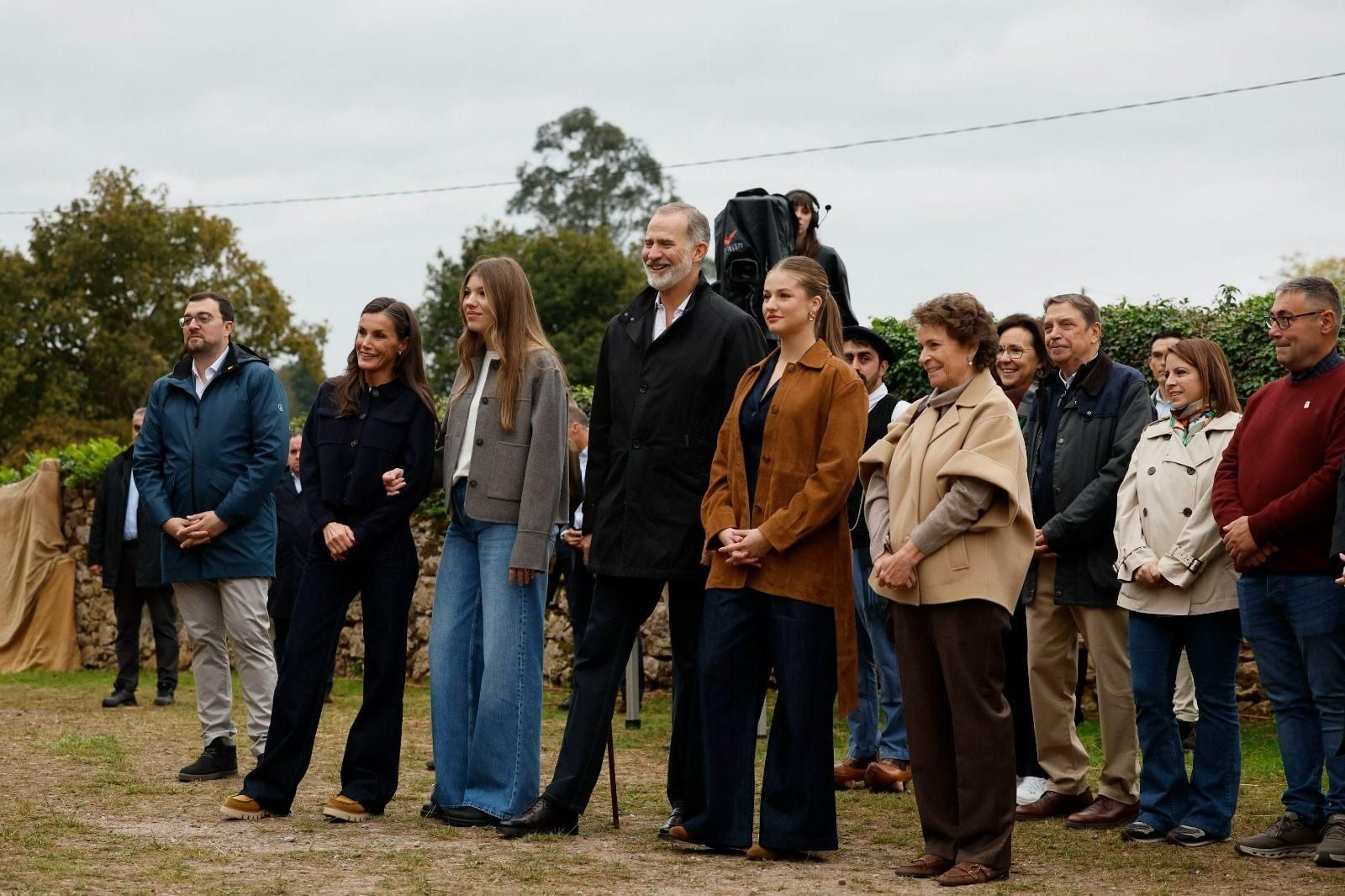 La Familia Real en Valdesoto, Pueblo Ejemplar de Asturias 2025, en imágenes