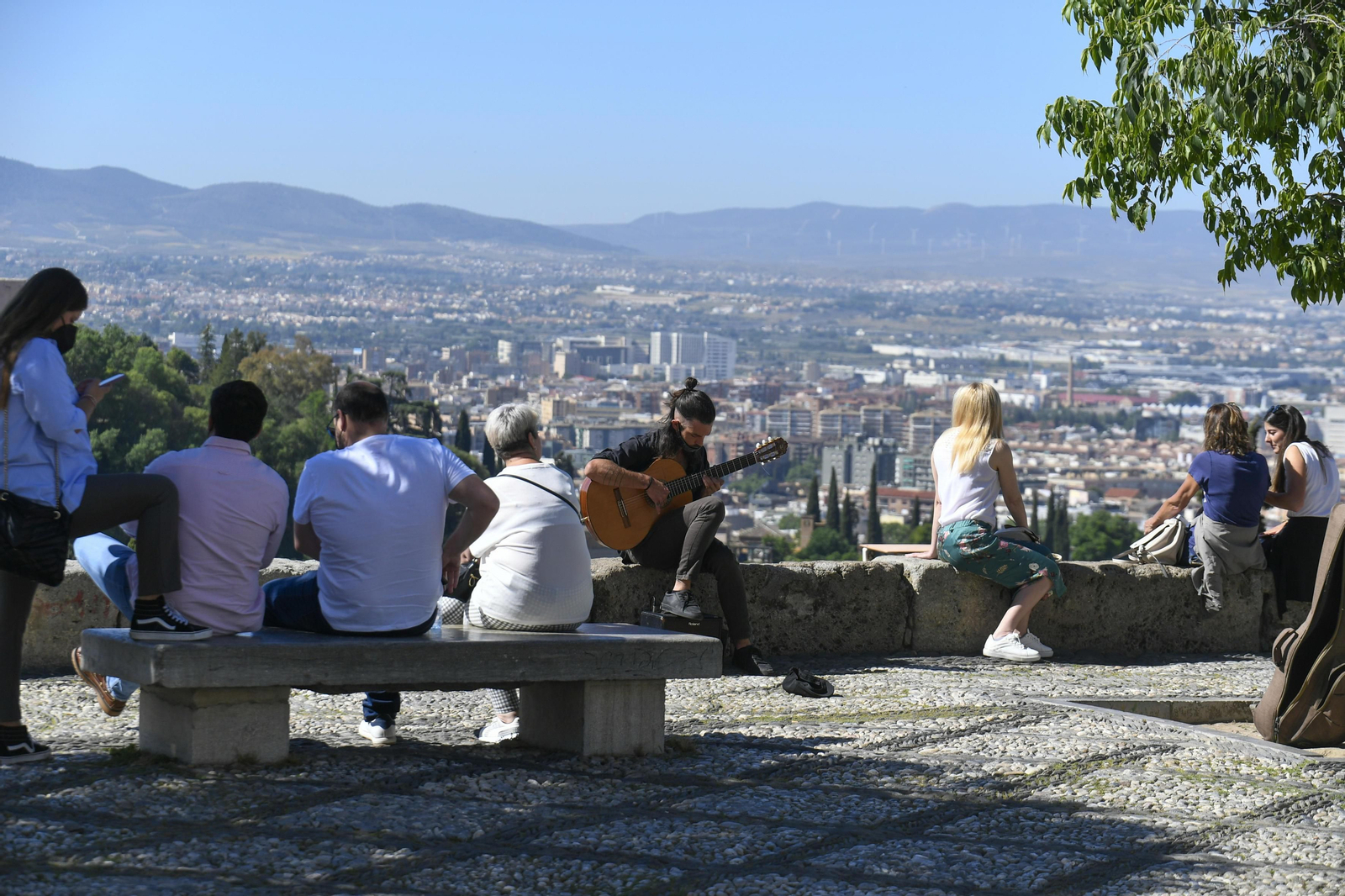 Fotos: ambiente de Granada en sus calles este sábado
