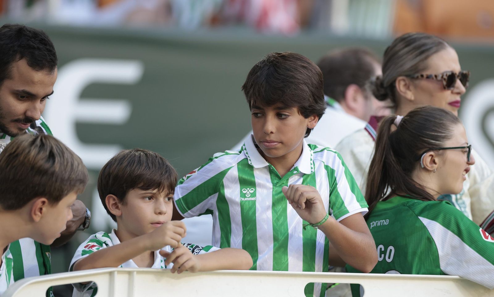 Búscate en las fotos del Betis - Athletic Club