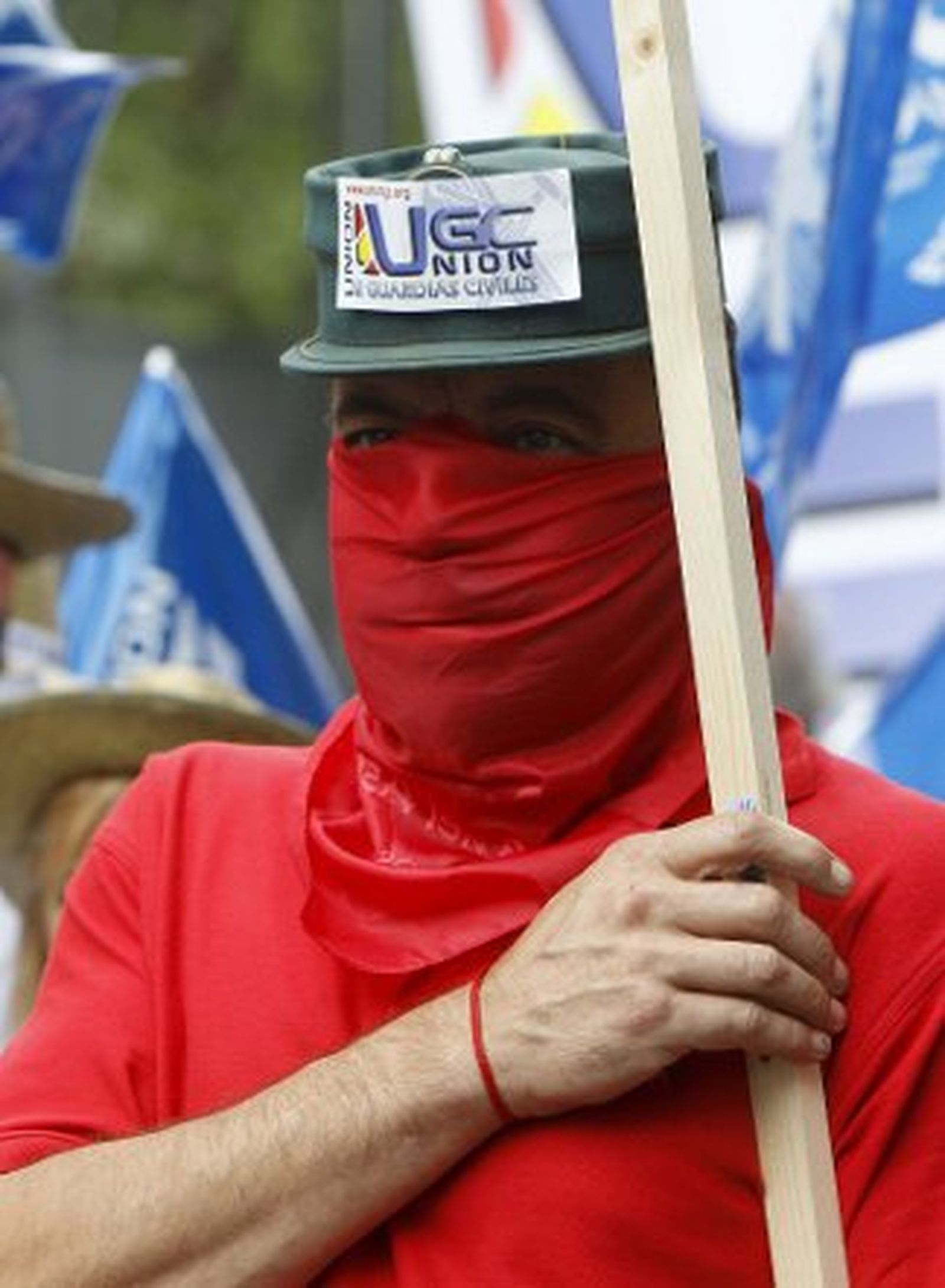 Gritos contra Zapatero en la manifestación de guardias civiles
