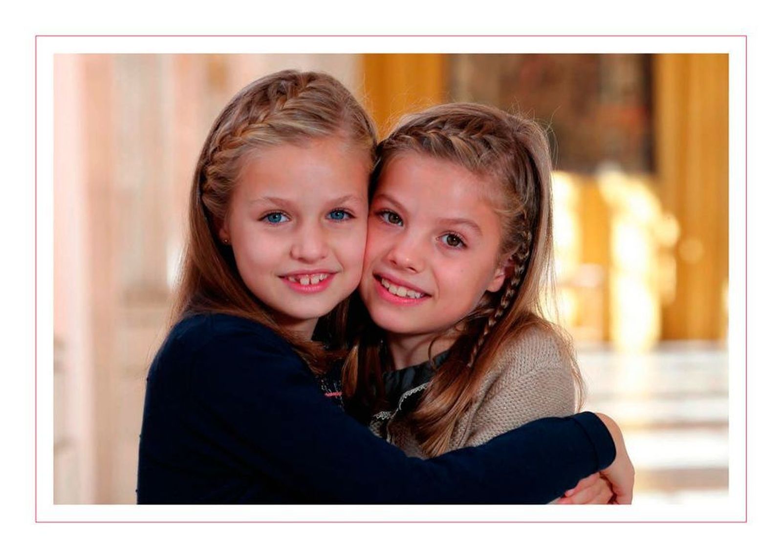 Las hijas de Don Felipe y Doña Letizia, protagonistas absolutas de la felicitación de 2015.