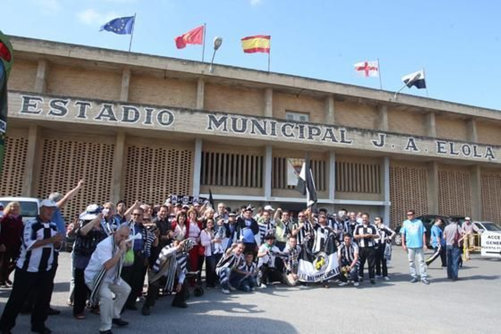 La Balona sufre una derrota que no merece en Tudela, pero dejó la sensación de que puede remontar el 1-0 en el partido de vuelta./Paco Guerrero

Foto: Paco Guerrero