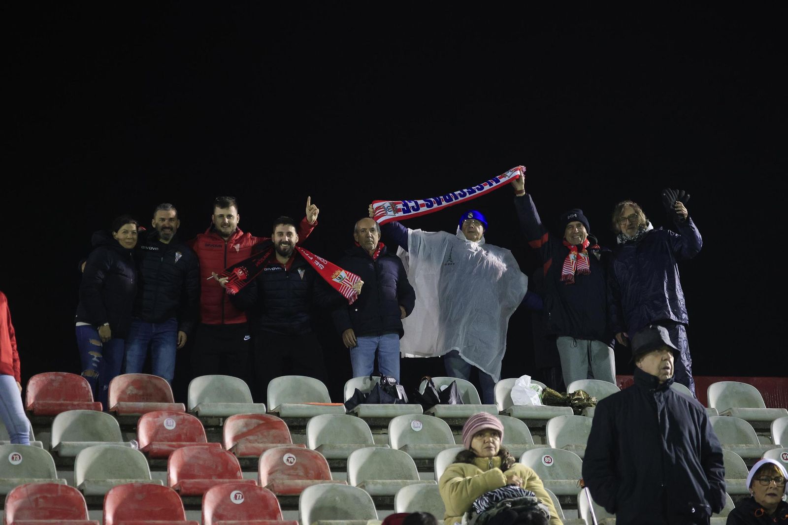 Búscate en el Nuevo Mirador durante el Algeciras - Villarreal B de Primera Federación
