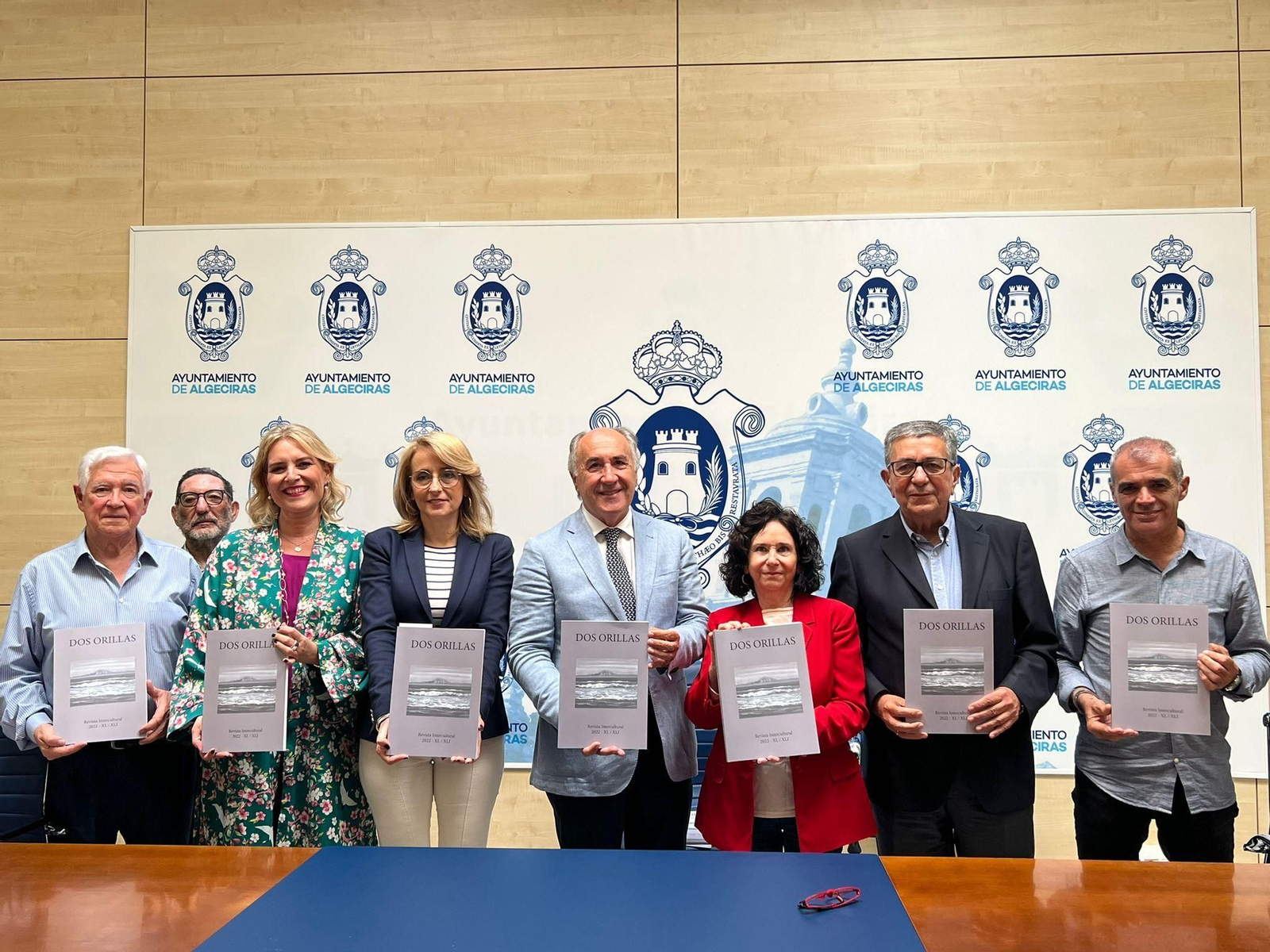 La presentación de la revista 'Dos Orillas' en el Ayuntamiento de Algeciras.