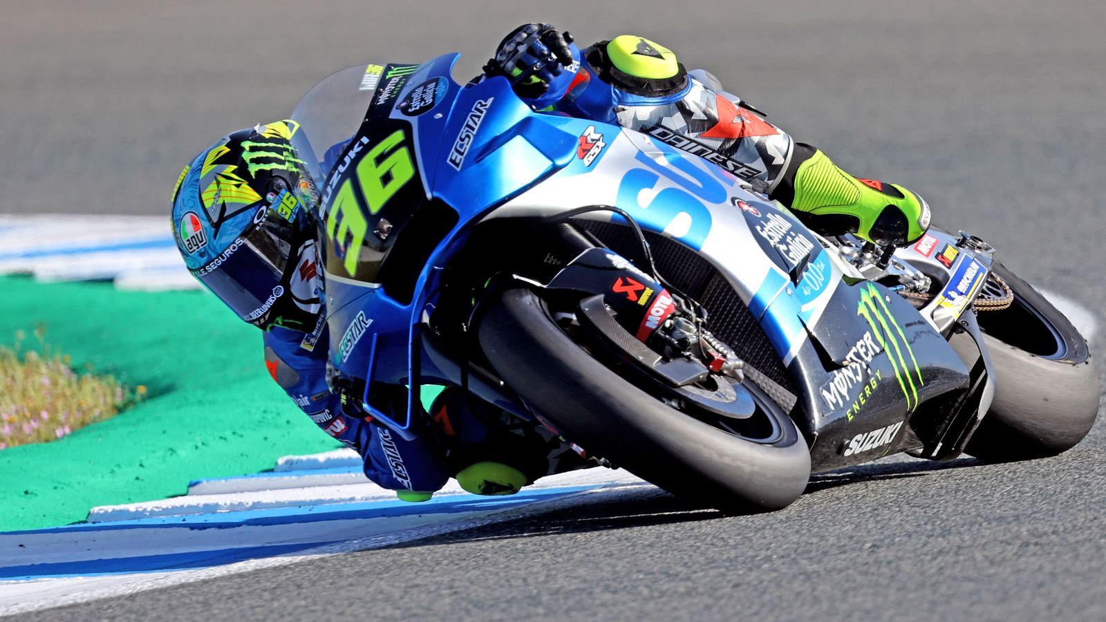 Joan Mir,  muy afectado por la decisión de Suzuki de abandonar el Mundial de MotoGP.