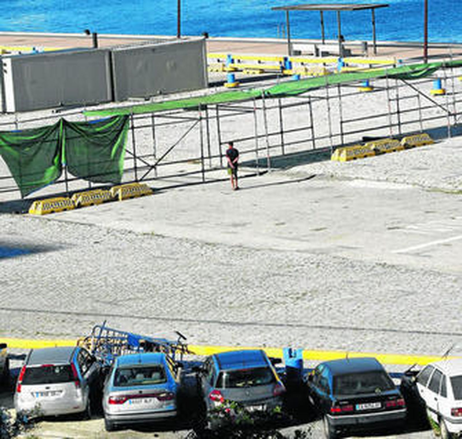 Imagen de la parcela del Llano Amarillo habilitada para la Operación Paso del Estrecho, ayer.