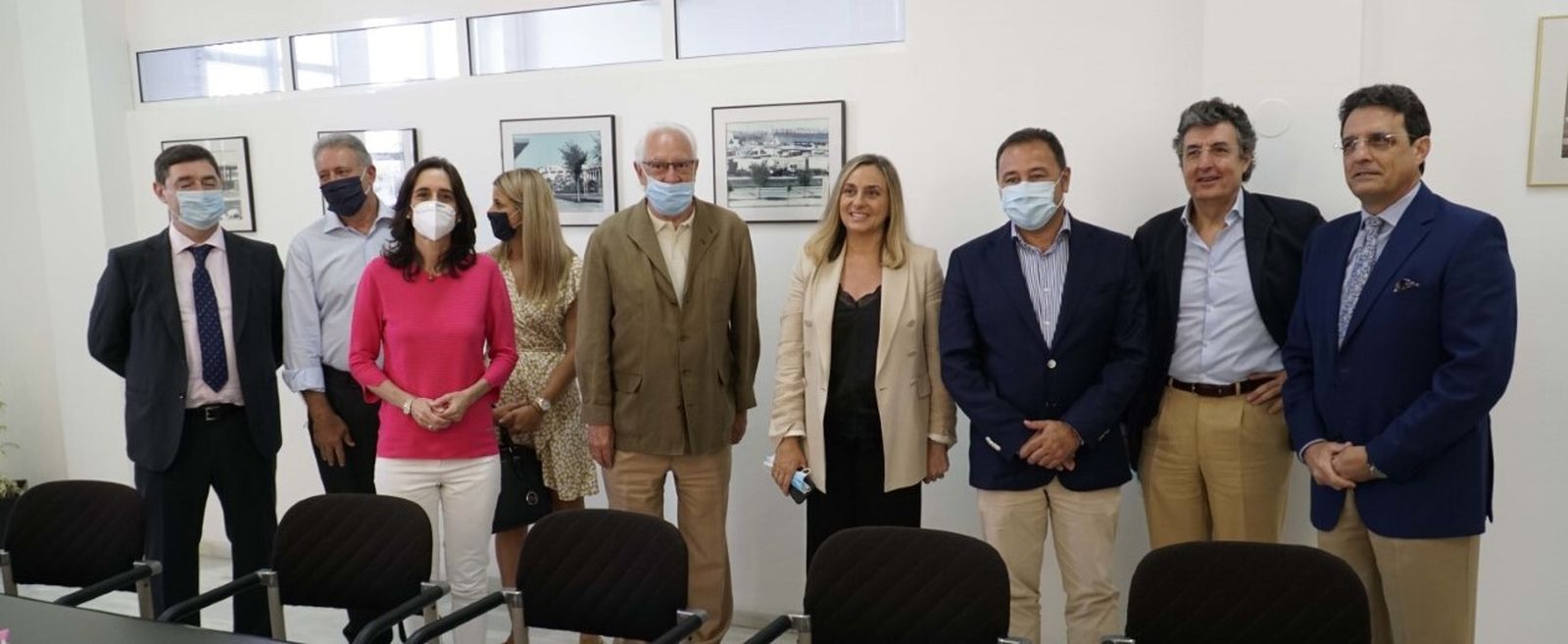 La dirección de la consejería de Fomento en su visita este viernes a a La Negrilla.