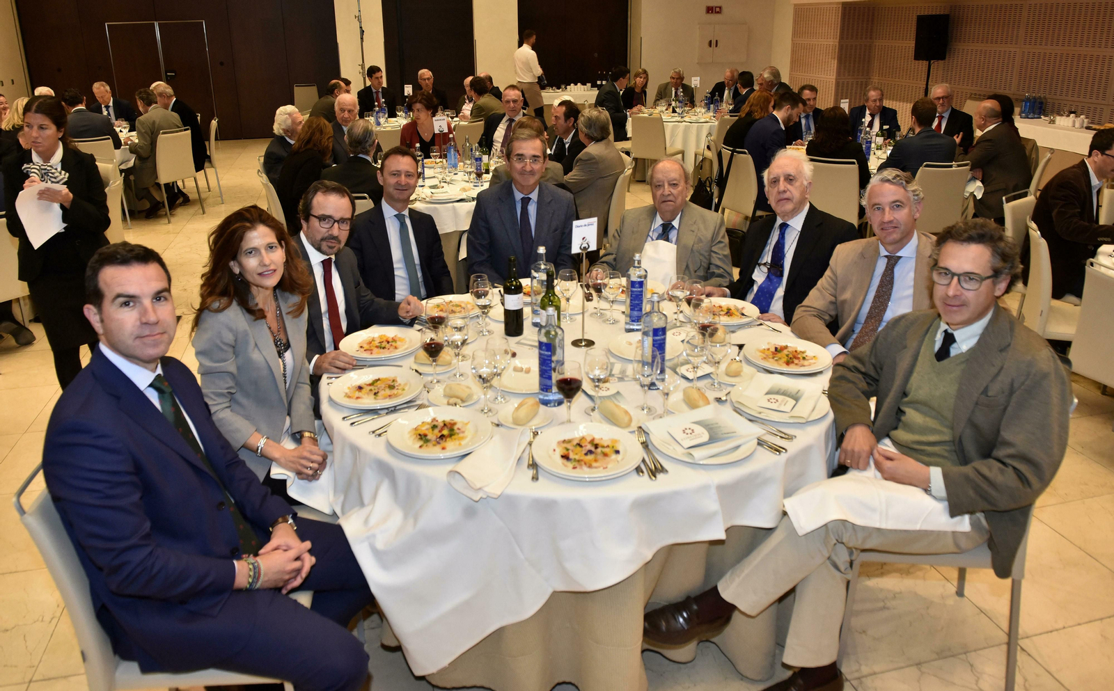 Leonardo Bueno, Sol Villar, Arturo Coloma, Ricardo Astorga, Antonio Fragero, Valentín Álvarez, Javier Aracil, Antonio Marañón y Pedro Parias.