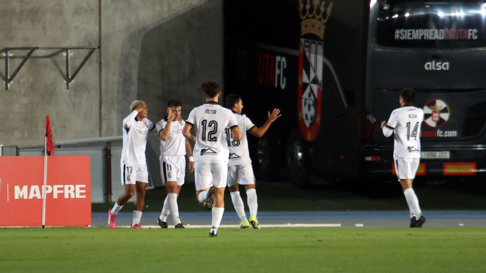 Imágenes de la eliminatoria de Copa del Rey entre el Xerez CD y el AD Ceuta FC en Chapín