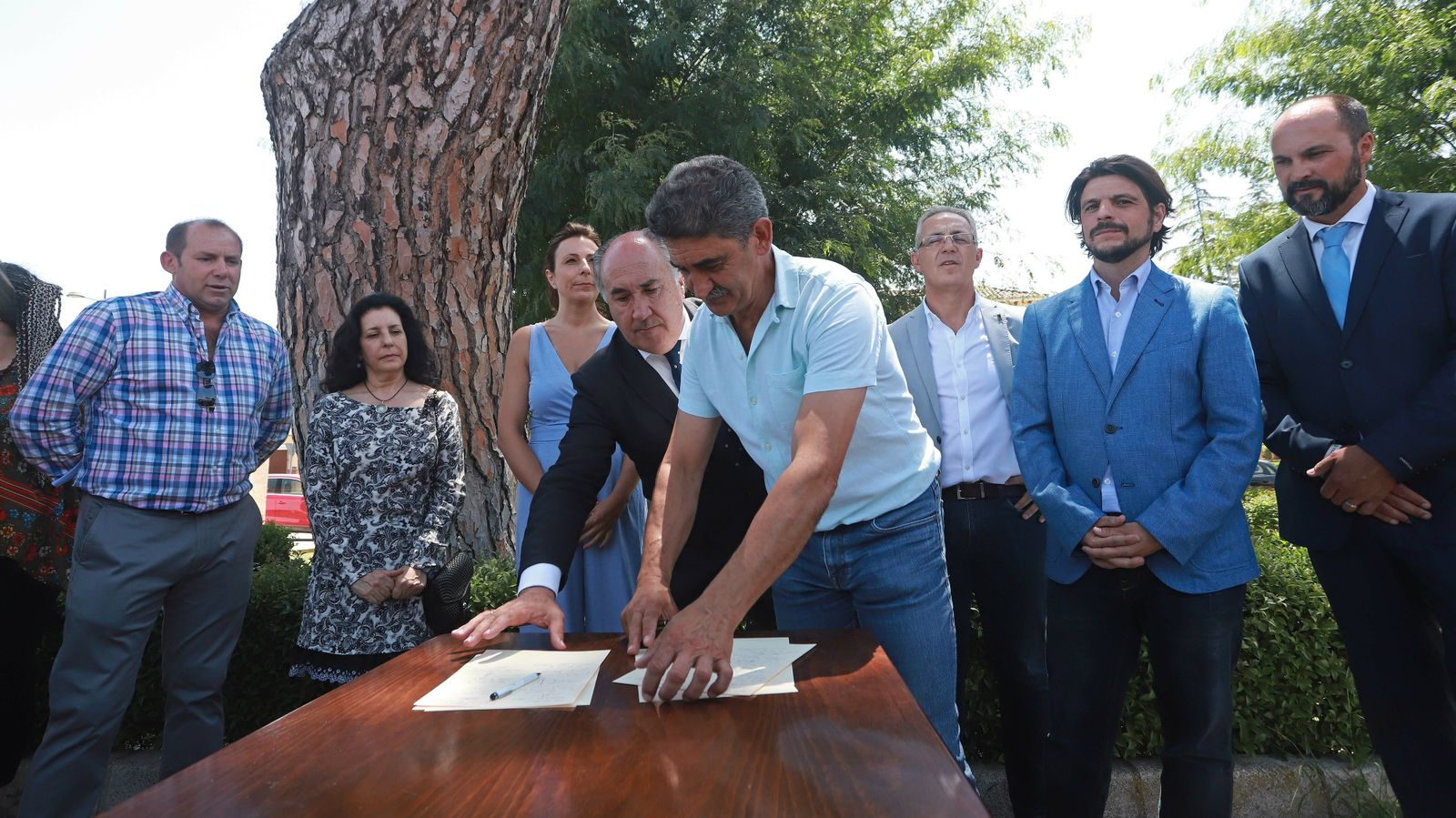 Las mejores fotos del viaje reivindicativo de los alcaldes a Ronda en tren