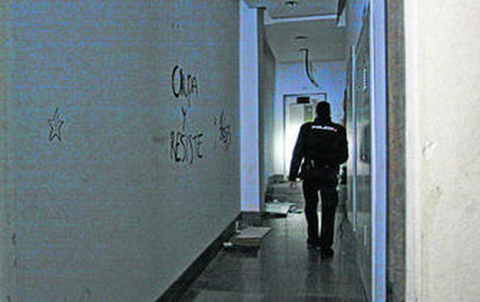 Siete detenidos por agredir sexualmente a una joven a la que retenían