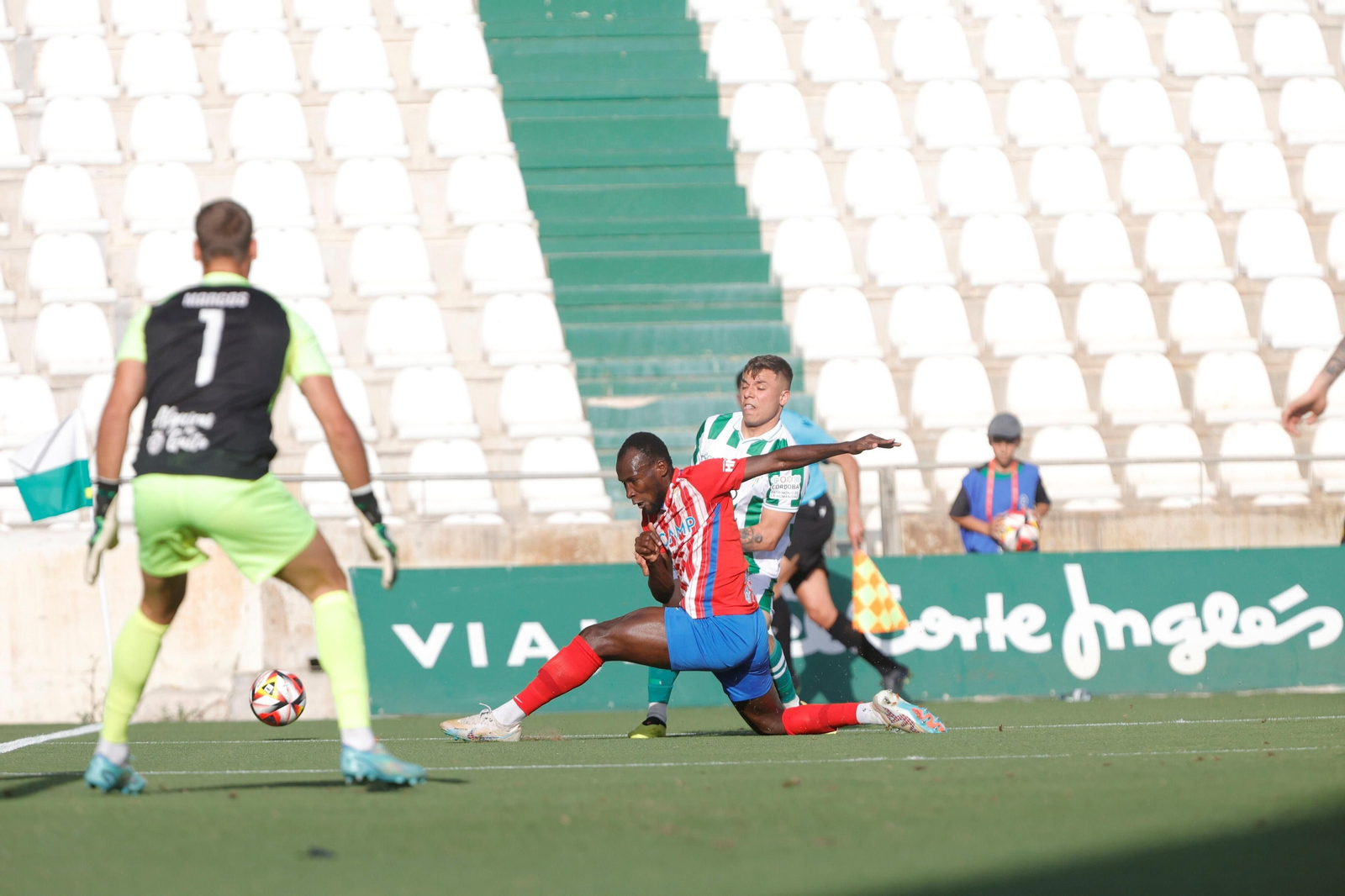 Las fotos del Córdoba-Algeciras de la última jornada de Primera Federación (1-0)